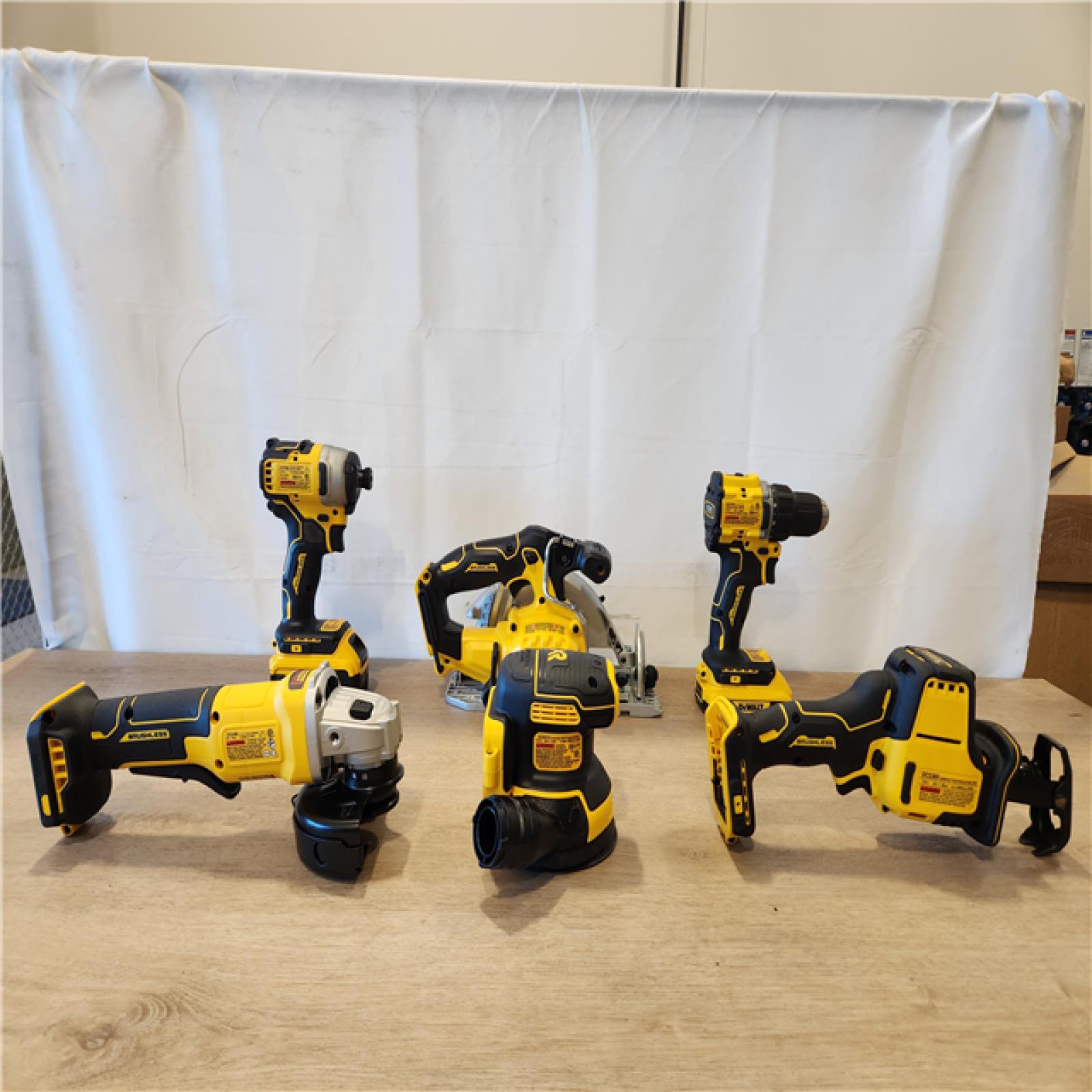 AS-IS- DEWALT 20V Lithium-Ion Cordless 6-Tool Combo Kit with 5.0 Ah and 2.0 Ah Batteries  Charger and Tough System 2.0 Rolling Toolbox