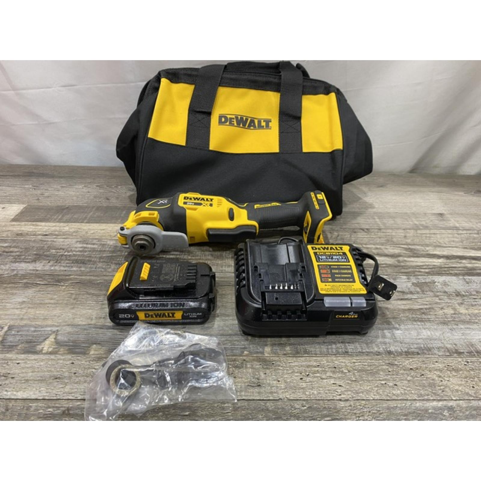 AS-IS DEWALT 20V MAX XR Cordless Brushless 3-Speed Oscillating Multi Tool Kit