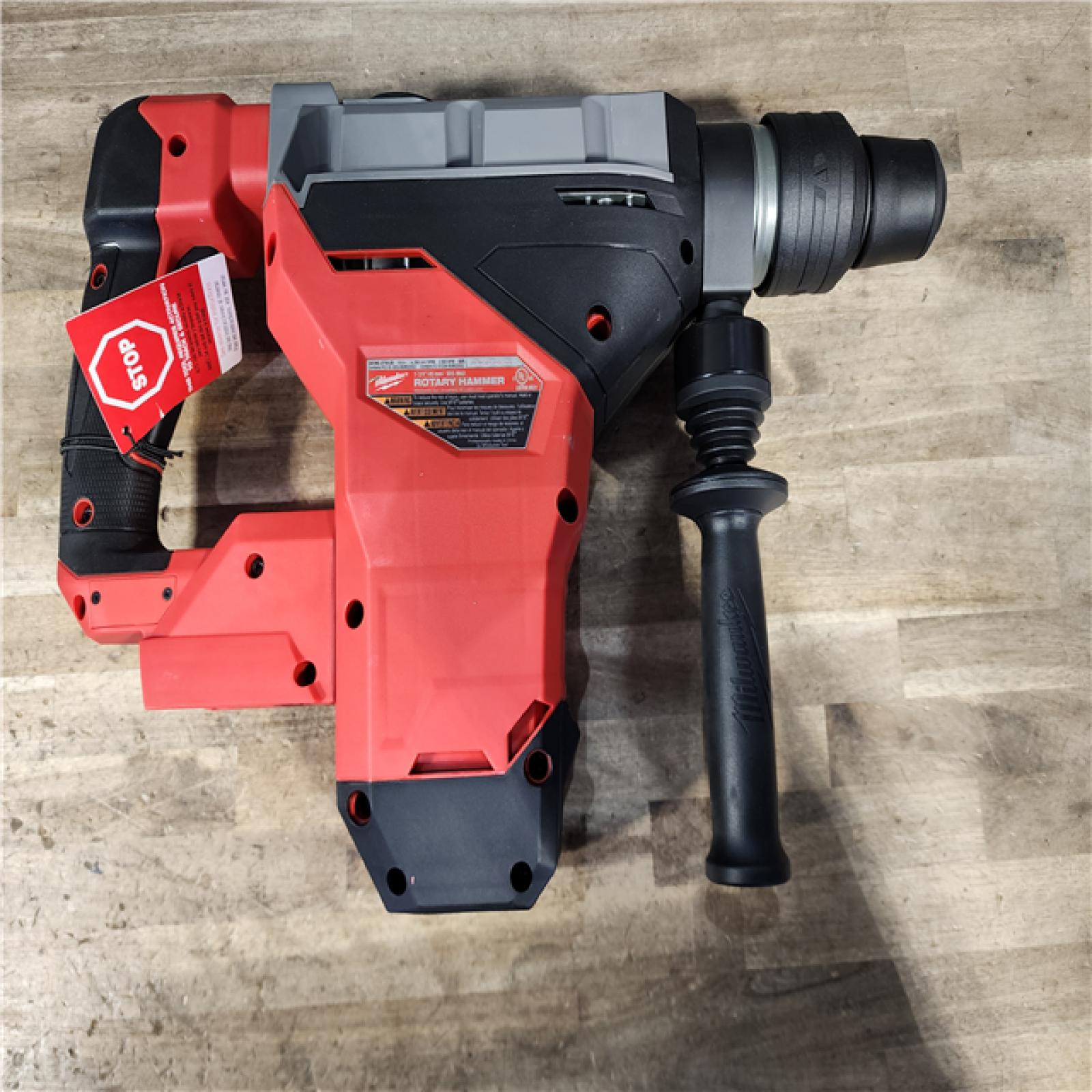 HOUSTON LOCATION - AS-IS (APPEARS LIKE NEW) Milwaukee M18 FUEL ONE-KEY 18V Lithium-Ion Brushless Cordless 1-3/4 in. SDS-MAX Rotary Hammer with Two 12.0 Ah Battery