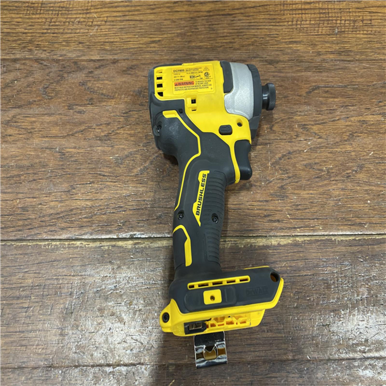 AS-IS DEWALT ATOMIC 20V MAX* Brushless Cordless Compact 1/4 in. Impact Driver Kit