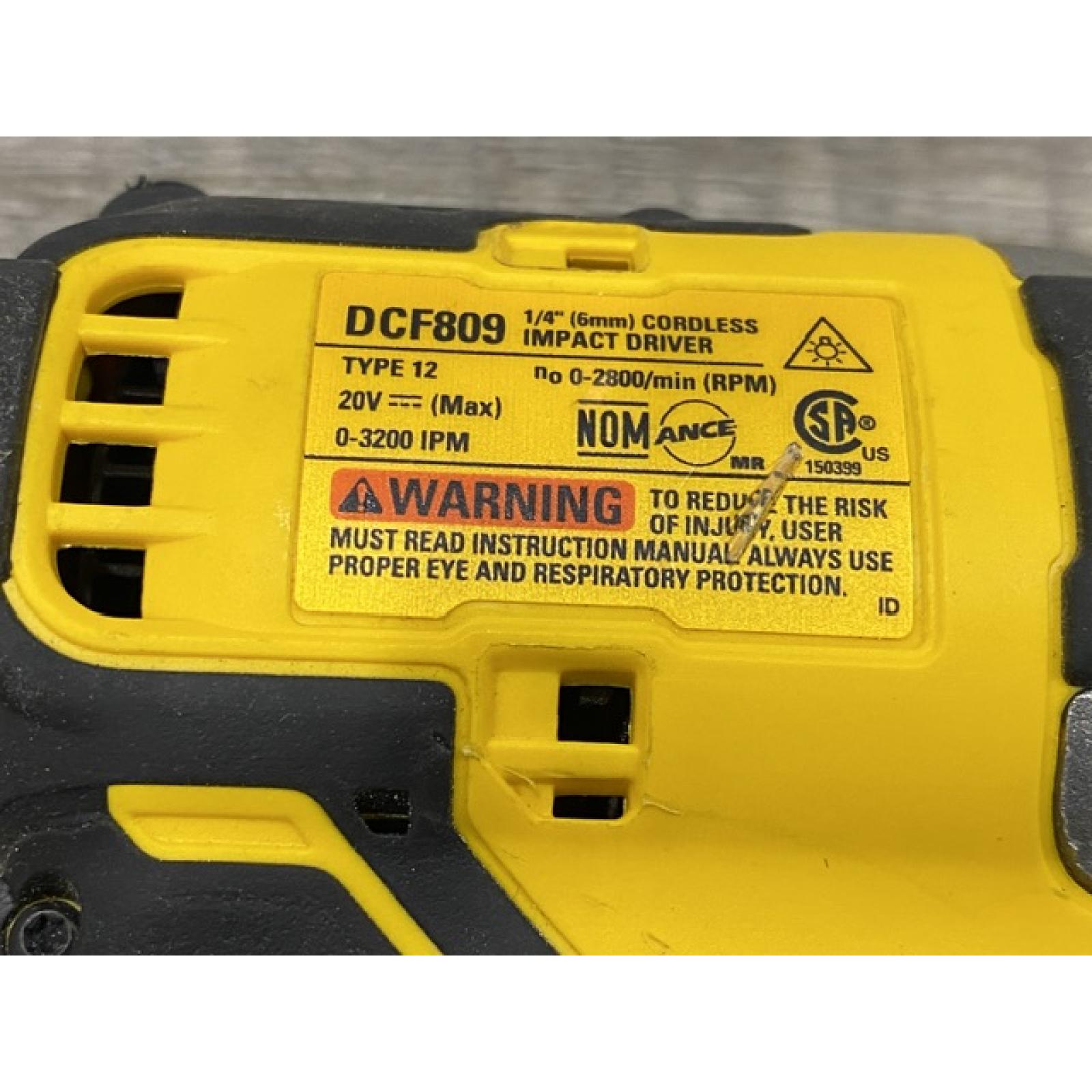 AS-IS DEWALT Atomic 20V Max Lithium-Ion Brushless Cordless Compact 1/4 in. Impact Driver Kit