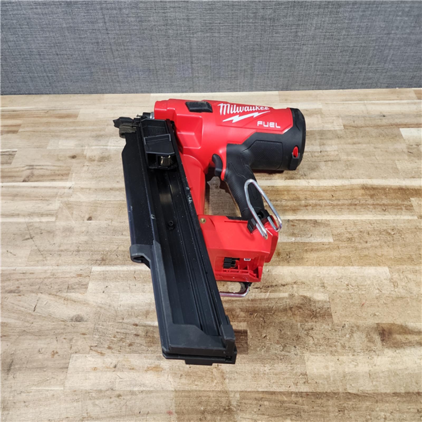 HOUSTON LOCATION - AS - IS Milwaukee FUEL 3-1/2 in. 18-Volt 21-Degree Lithium-Ion Brushless Cordless Framing Nailer (Tool-Only)