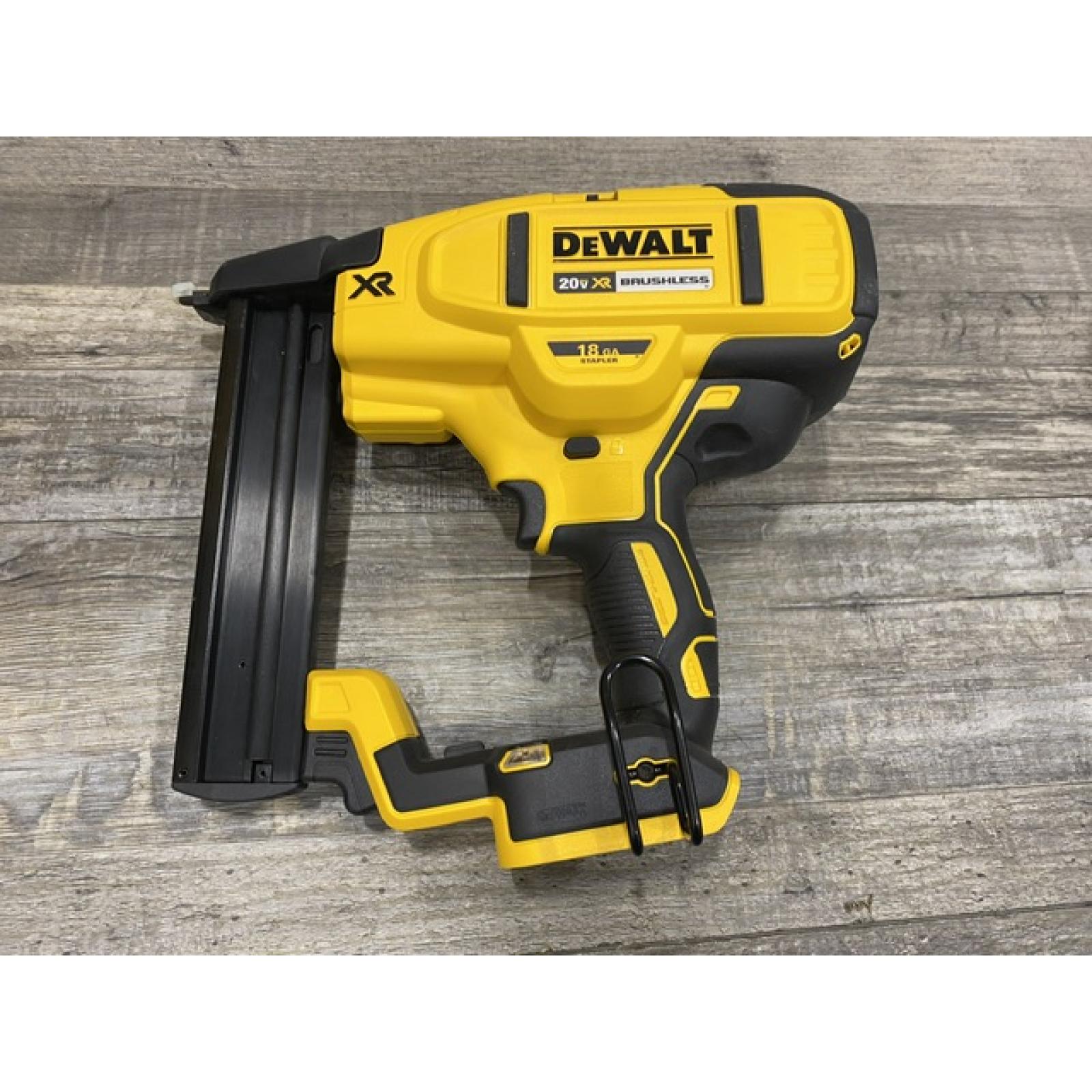 AS-IS DEWALT 20V MAX XR Lithium-Ion Cordless 18-Gauge Narrow Crown Stapler Kit