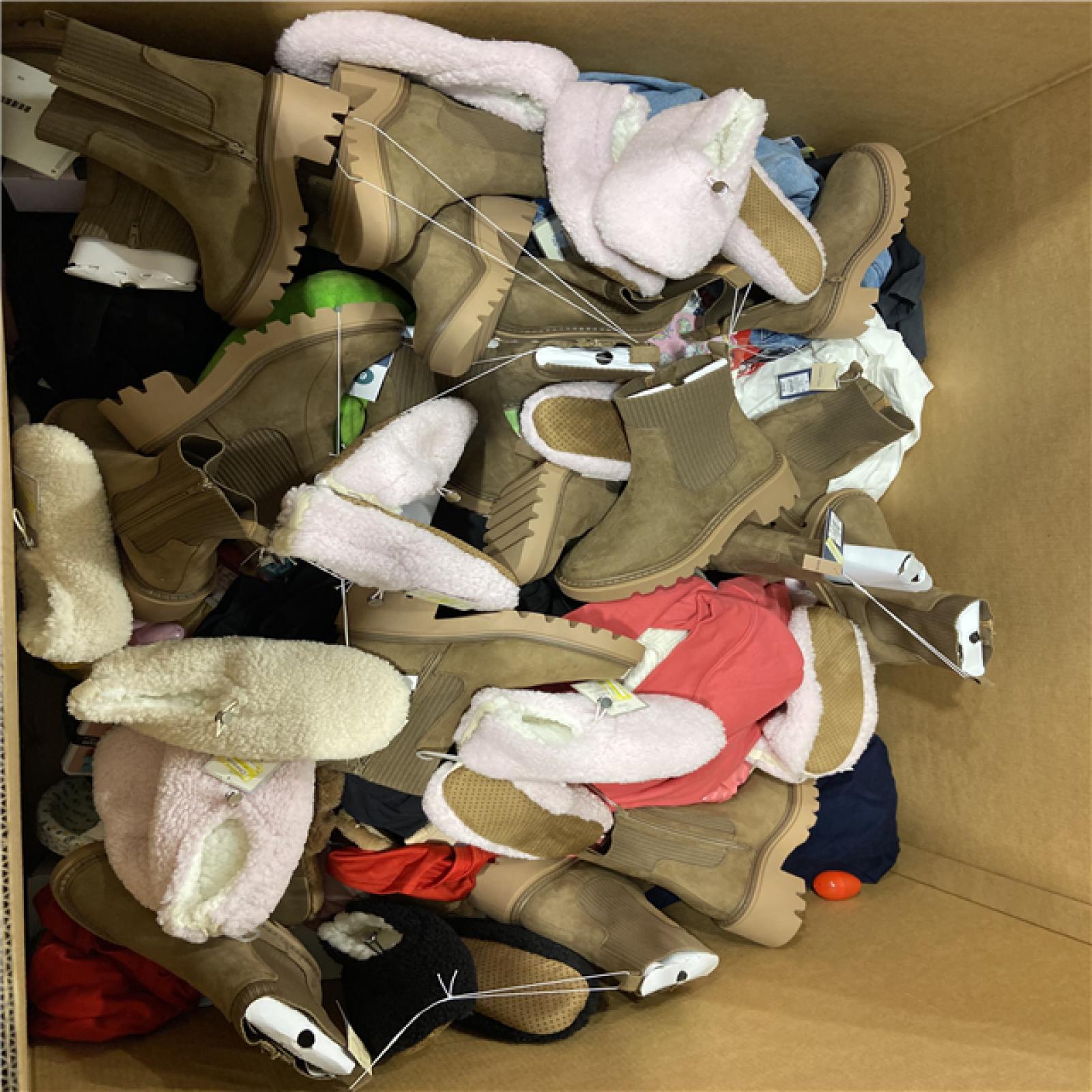 DALLAS LOCATION - BULLSEYE CLOTHING, HOME GOODS PALLET