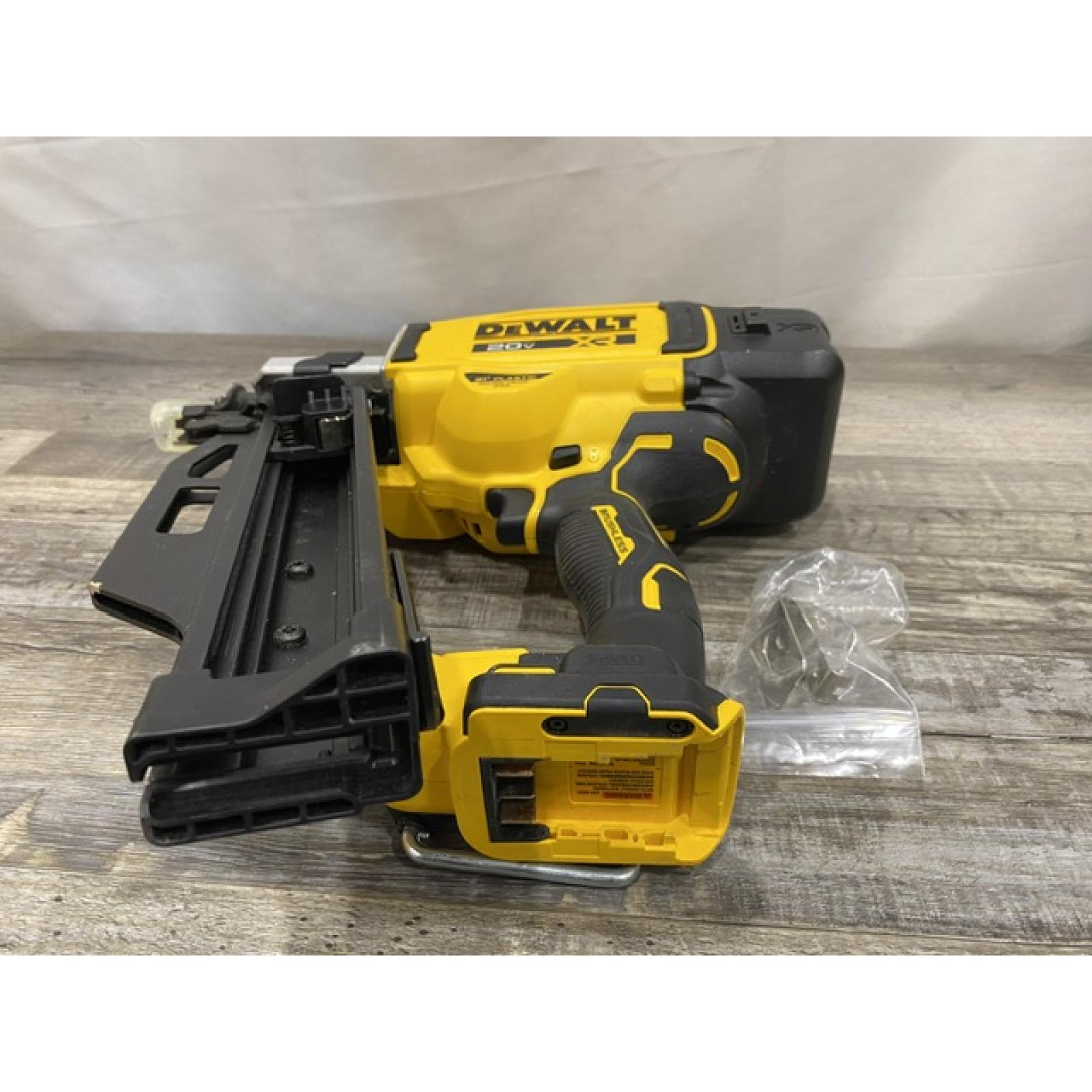 AS-IS DEWALT 20-Volt 21° Cordless Framing Nailer (Tool-Only)