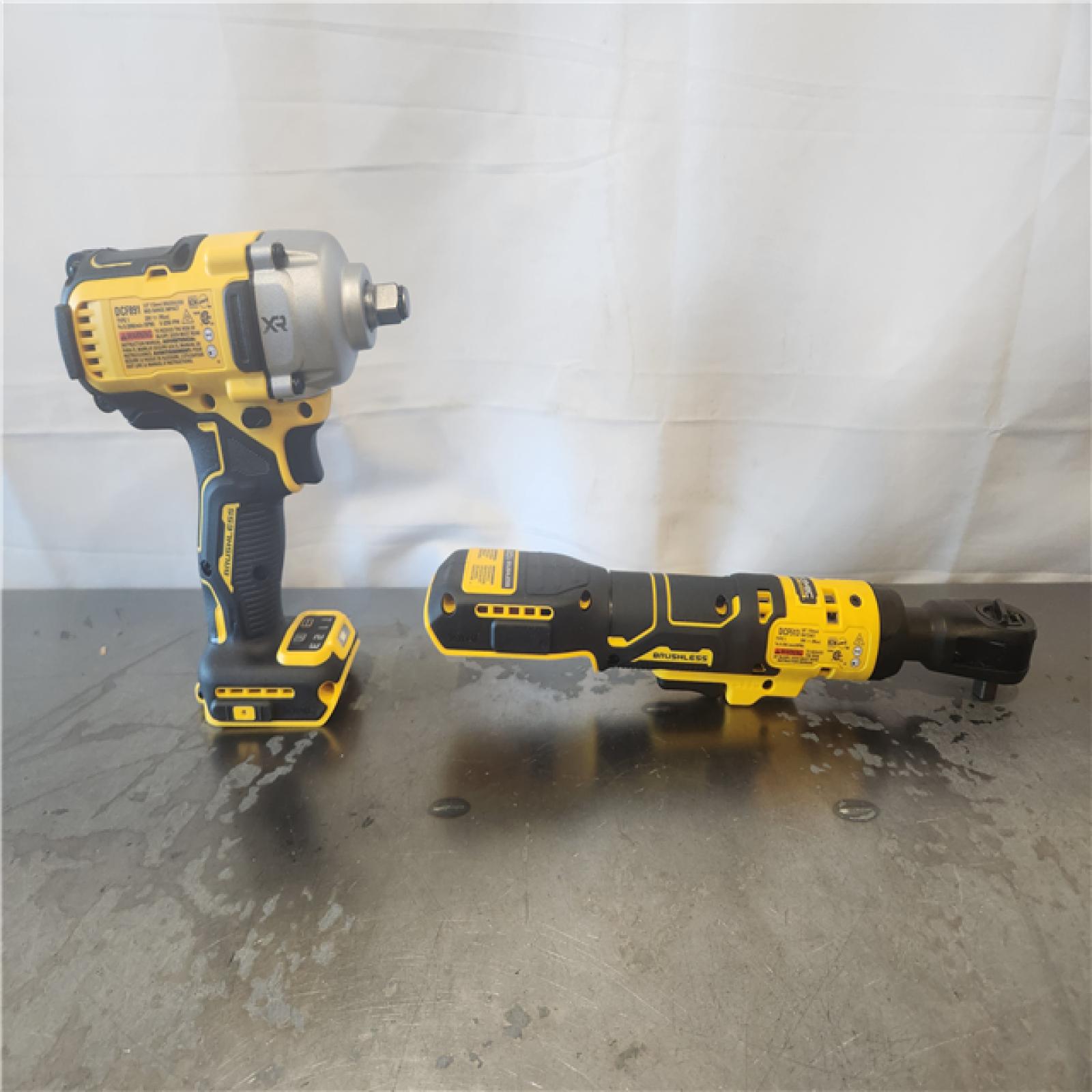 AS-IS- DEWALT 20V Lithium-Ion Cordless 2-Tool Combo Kit