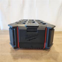 AS-IS- M18 Radio Packout De 18v