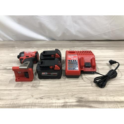 AS-IS Milwaukee 2953-22 M18 FUEL 1/4 Hex Impact Driver Kit
