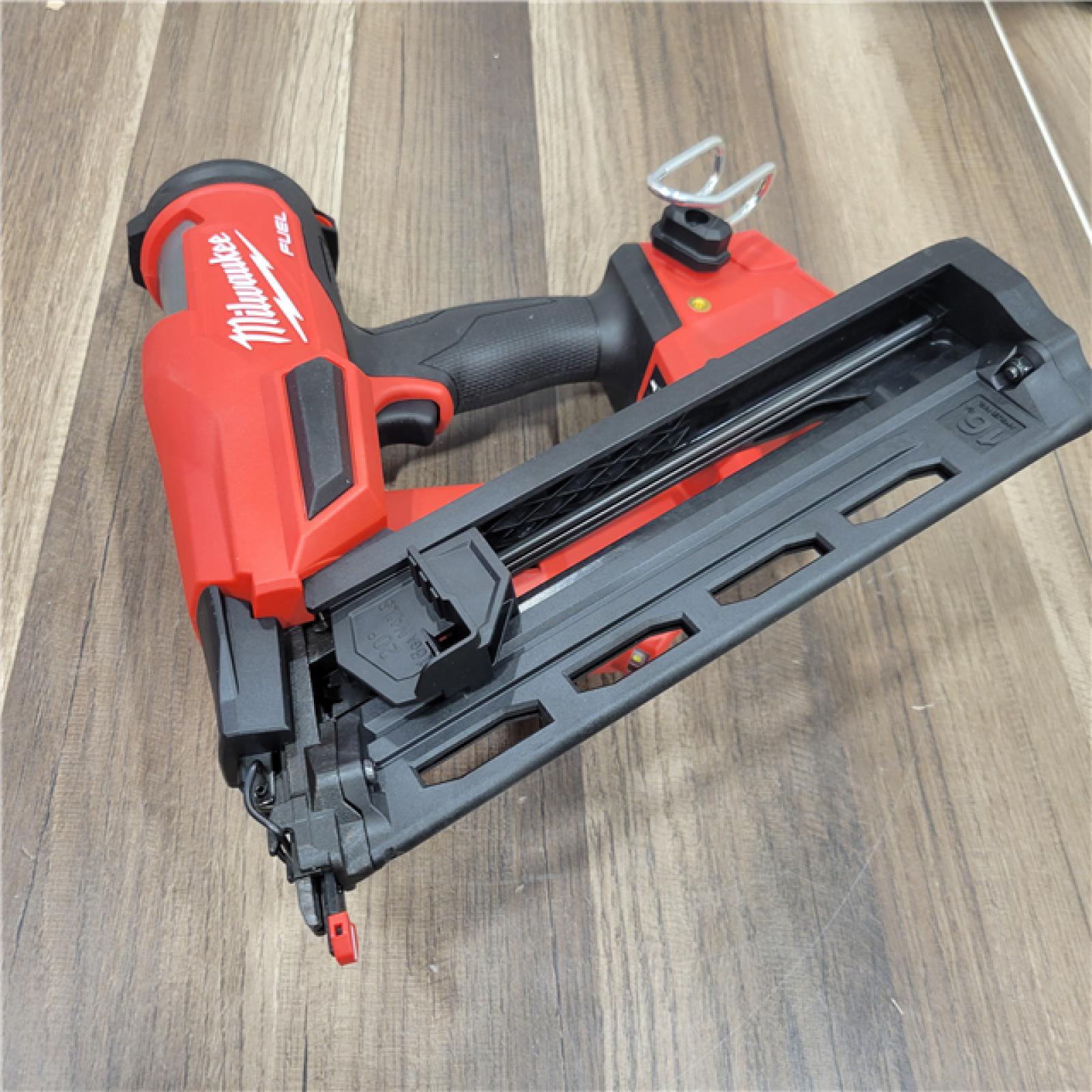 AS-IS  Milwaukee 2839-20 M18 FUEL 15 Ga. 18 Volt Brushless Angled Finish Nailer