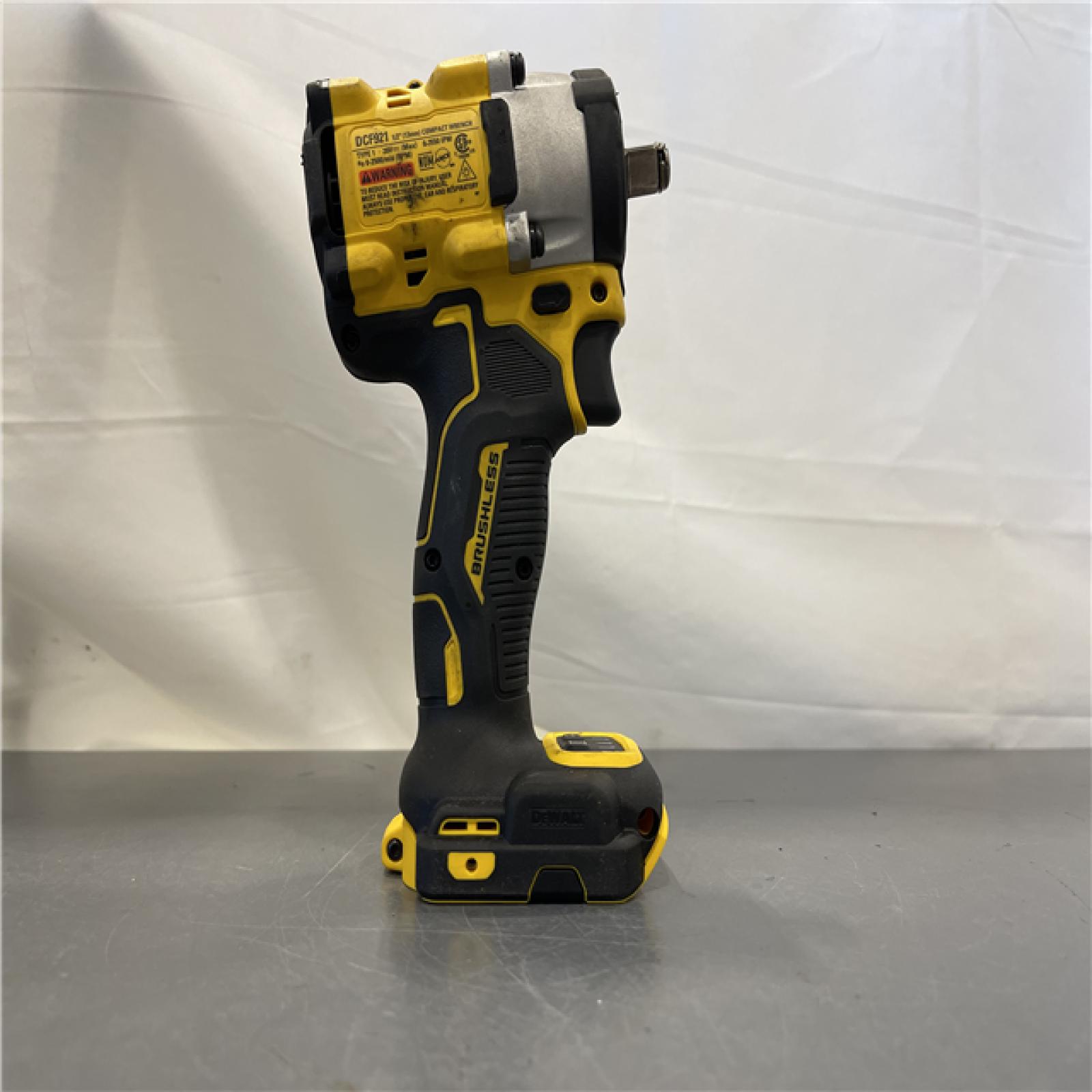 AS-IS - DEWALT ATOMIC 20V MAX Cordless Brushless 1/2 in. Variable Speed Impact Wrench (Tool Only)