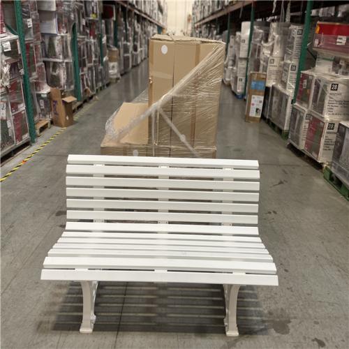 DALLAS LOCATION- NEW!- XPEDX FLORIDA PARK BENCH WHITE PLASTIC RESIN PALLET (8 UNITS)