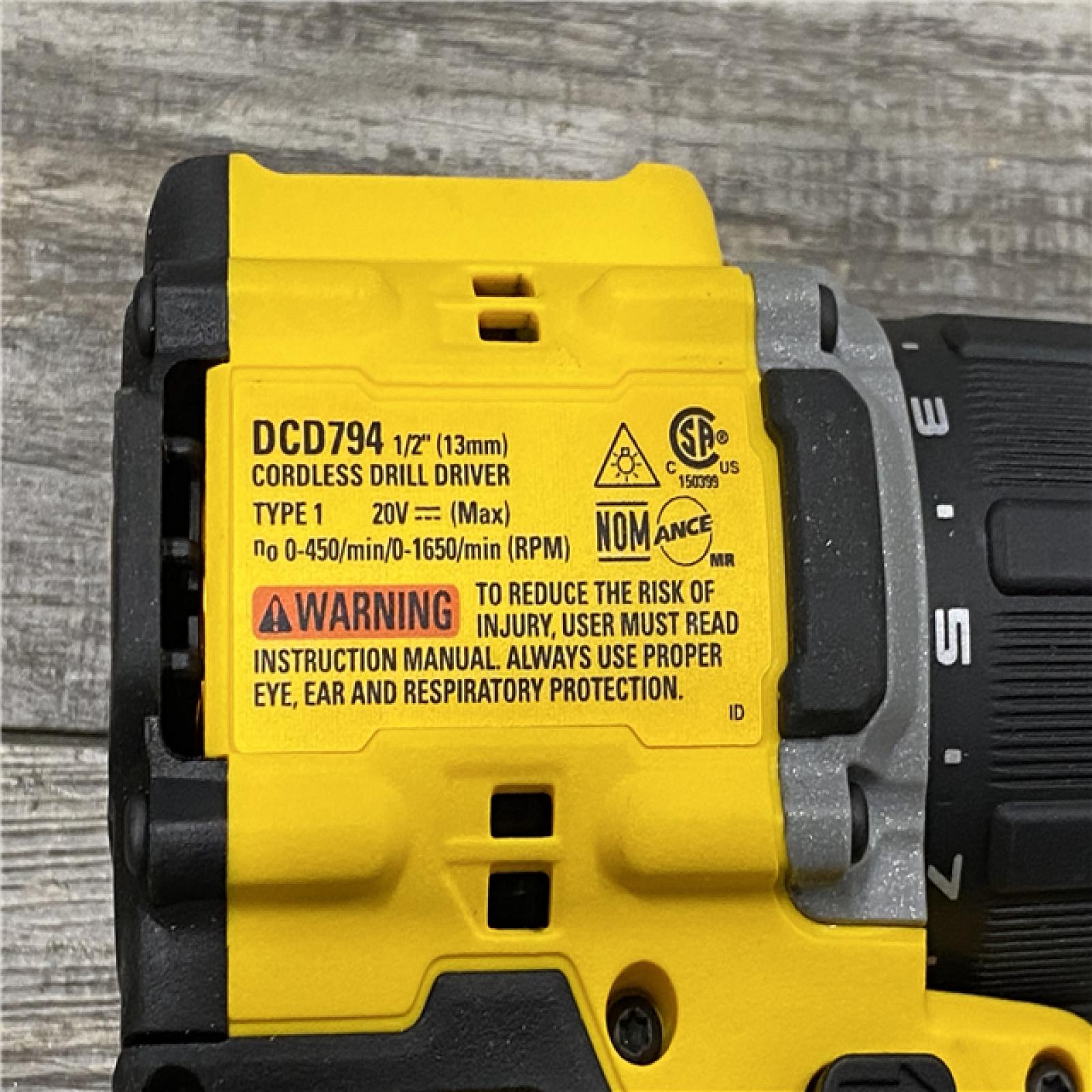 AS-IS DEWALT ATOMIC 20-Volt Lithium-Ion Cordless Brushless Combo Kit (4-Tool)