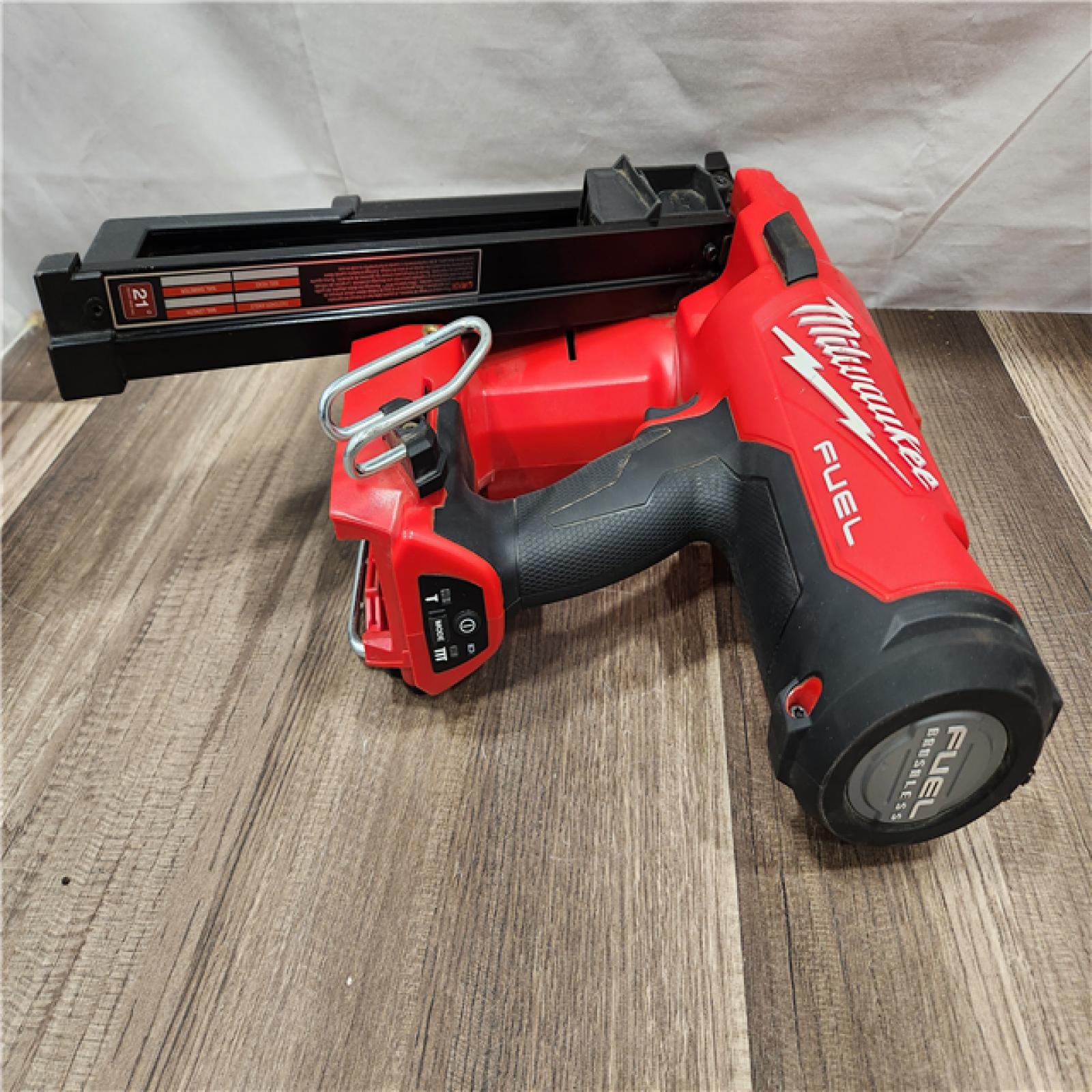 AS-IS- Milwaukee M18 FUEL 3-1/2 in. 18V 21-Degree Lithium-Ion Brushless Cordless Framing Nailer (Tool-Only)