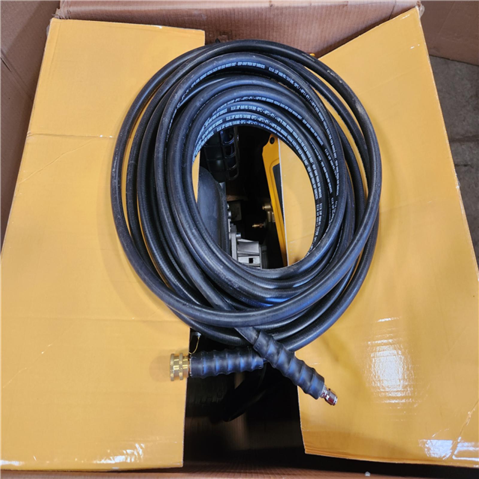 Phoenix DEWALT 4400 PSI 4.0 GPM Cold Water Gas Pressure Washer