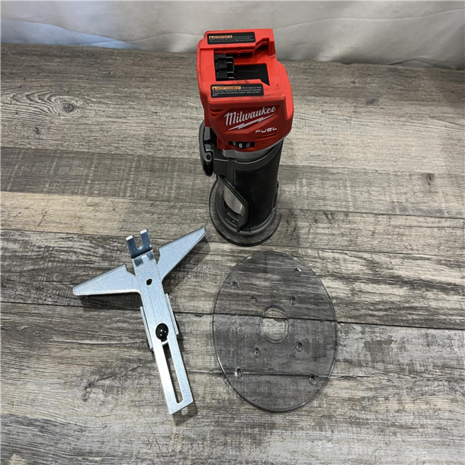 AS-IS Milwaukee FUEL 18V Lithium-Ion Brushless Cordless Compact Router (Tool-Only)