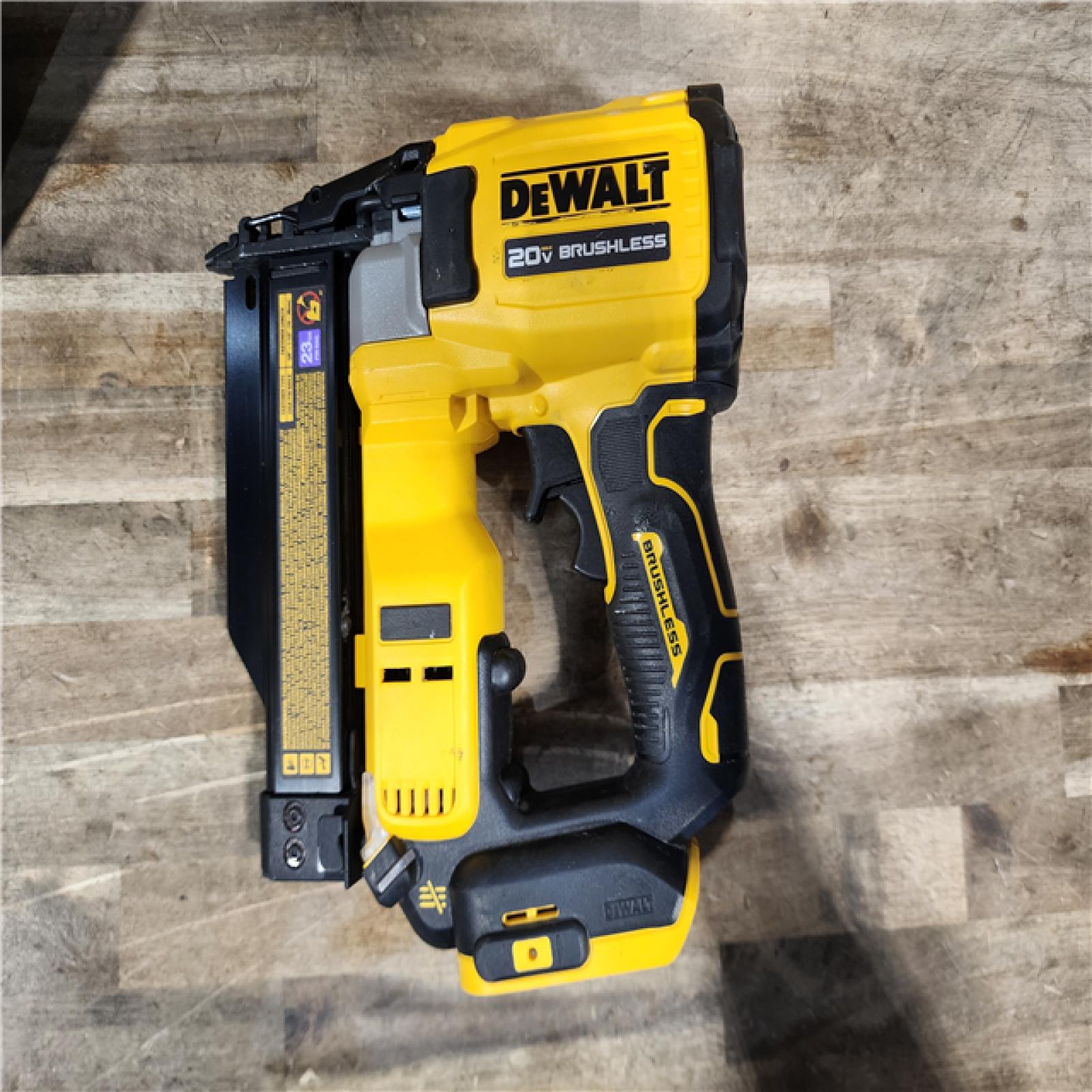 HOUSTON LOCATION - AS-IS DEWALT ATOMIC 20V MAX Lithium Ion Cordless 23 Gauge Pin Nailer Kit with 2.0Ah Battery and Charger