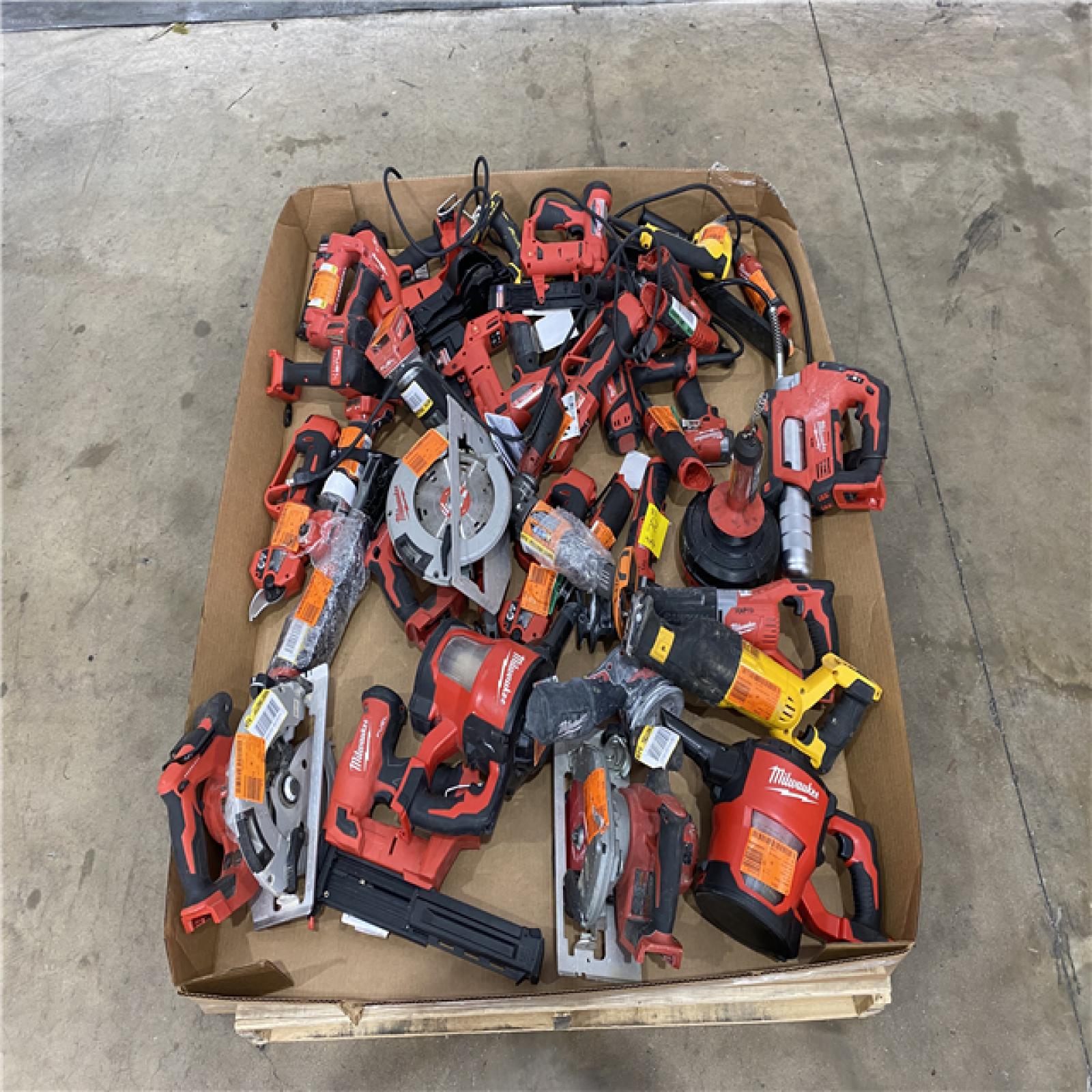 Houston Location AS IS - Tool Pallet