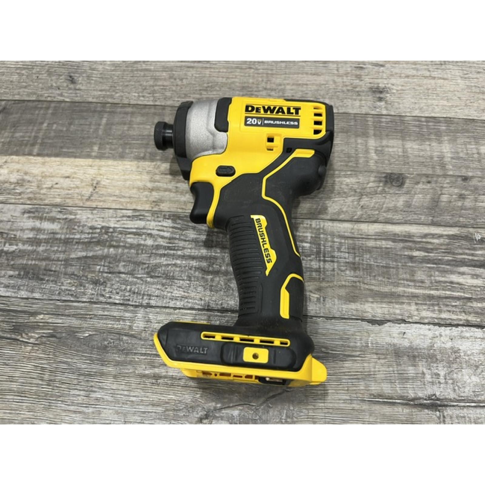 AS-IS DEWALT Atomic 20V Max Lithium-Ion Brushless Cordless Compact 1/4 in. Impact Driver Kit
