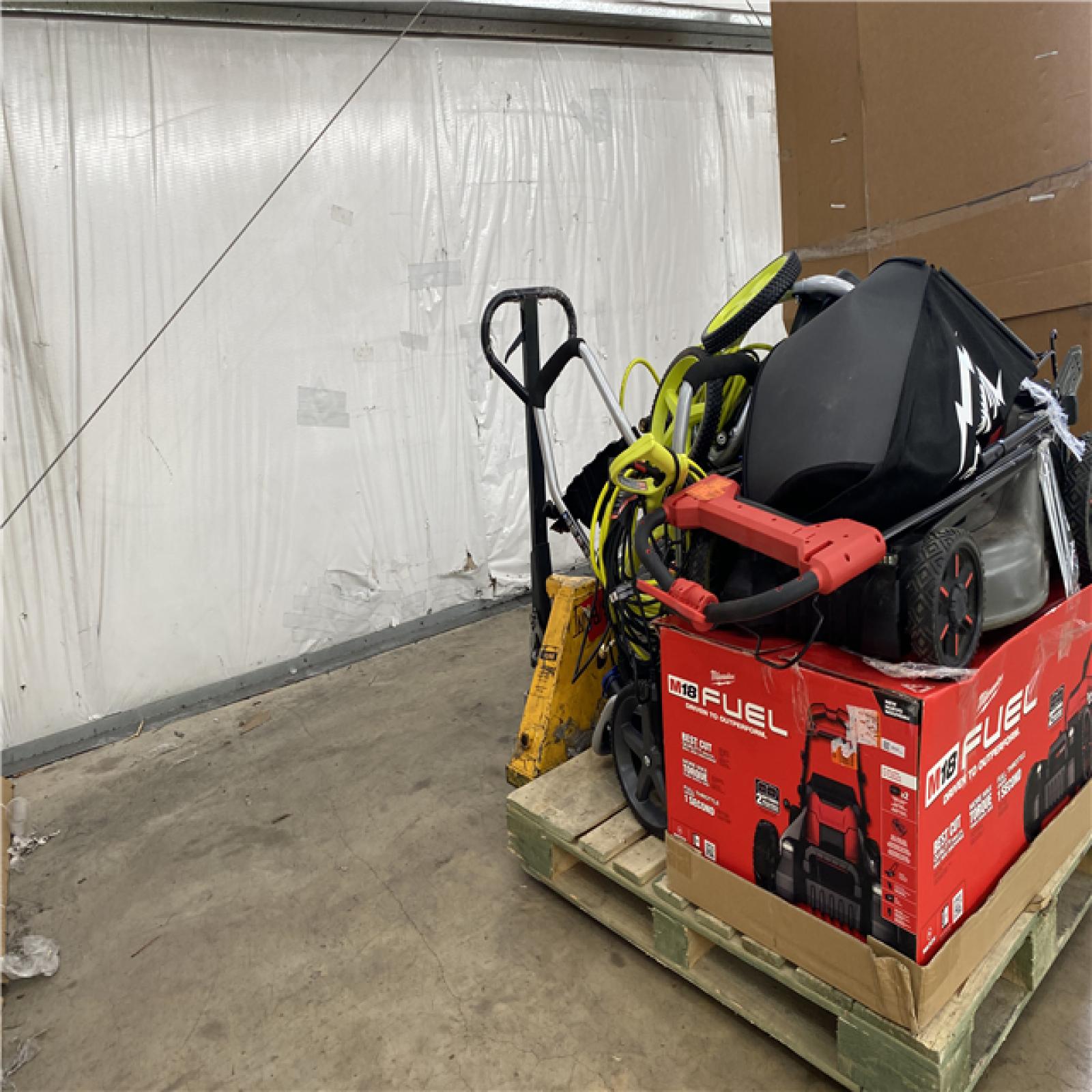 Houston Location AS IS - Tool Pallet