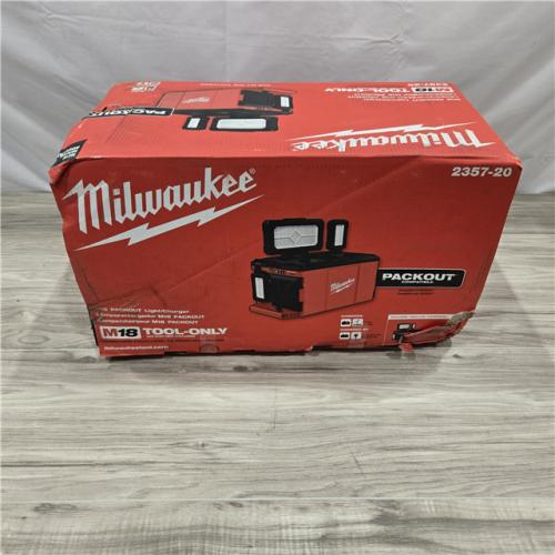 NEW! - Milwaukee M18 PACKOUT Light/Charger