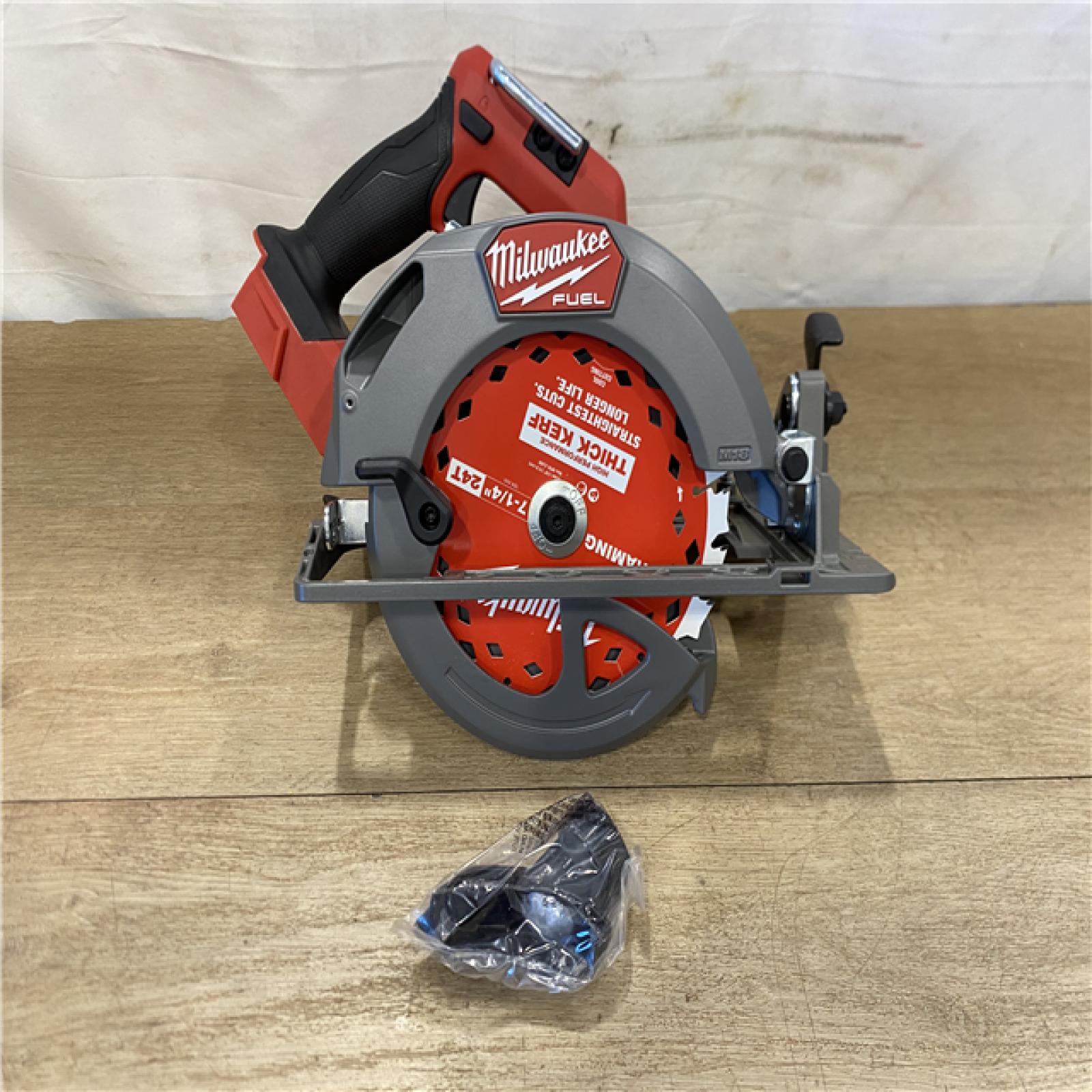 AS-IS Milwaukee FUEL 18V Lithium-Ion Brushless Cordless 7-1/4 in. Circular Saw (Tool-Only)