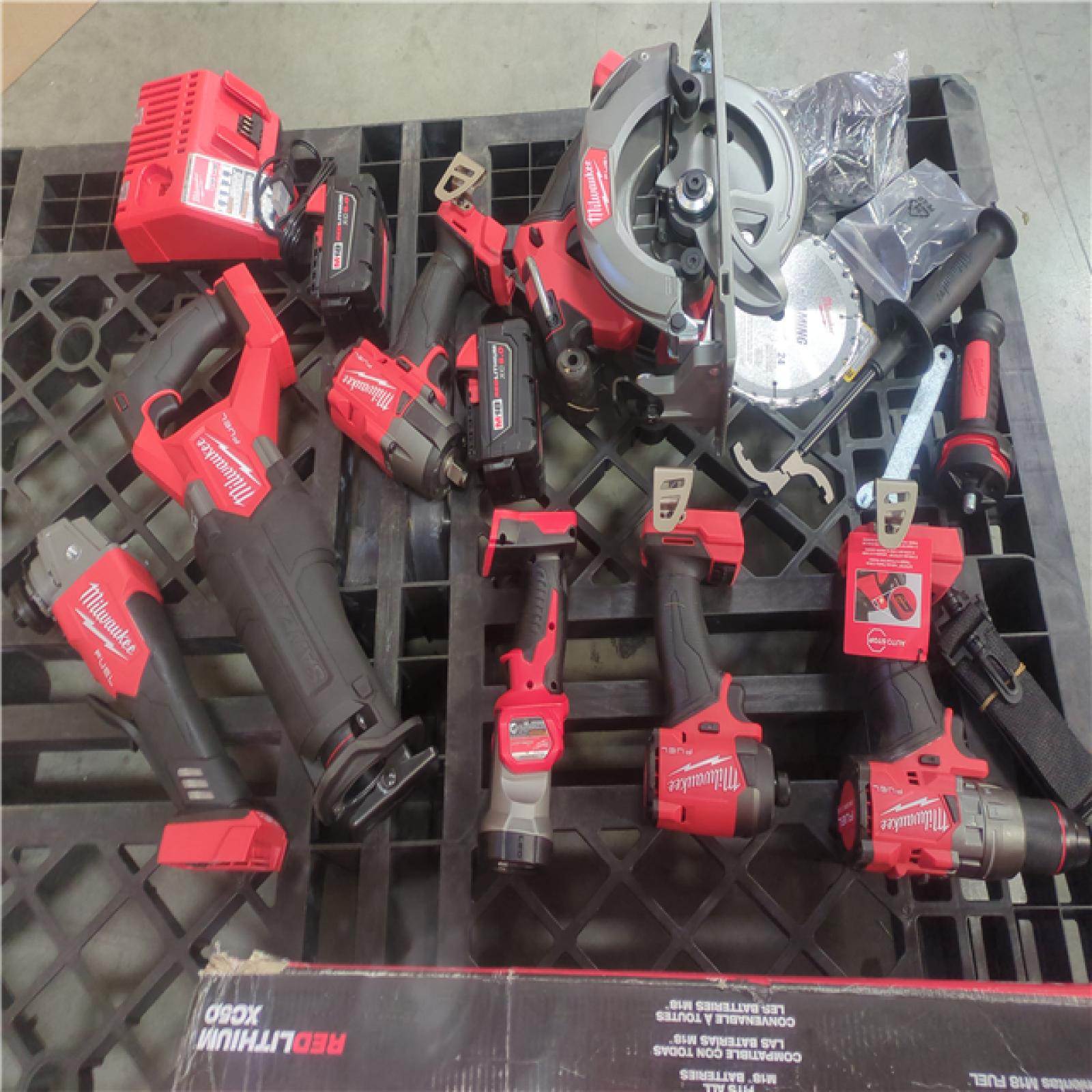 CALIFORNIA AS-IS M18 Fuel 7-Tool Combo Kit