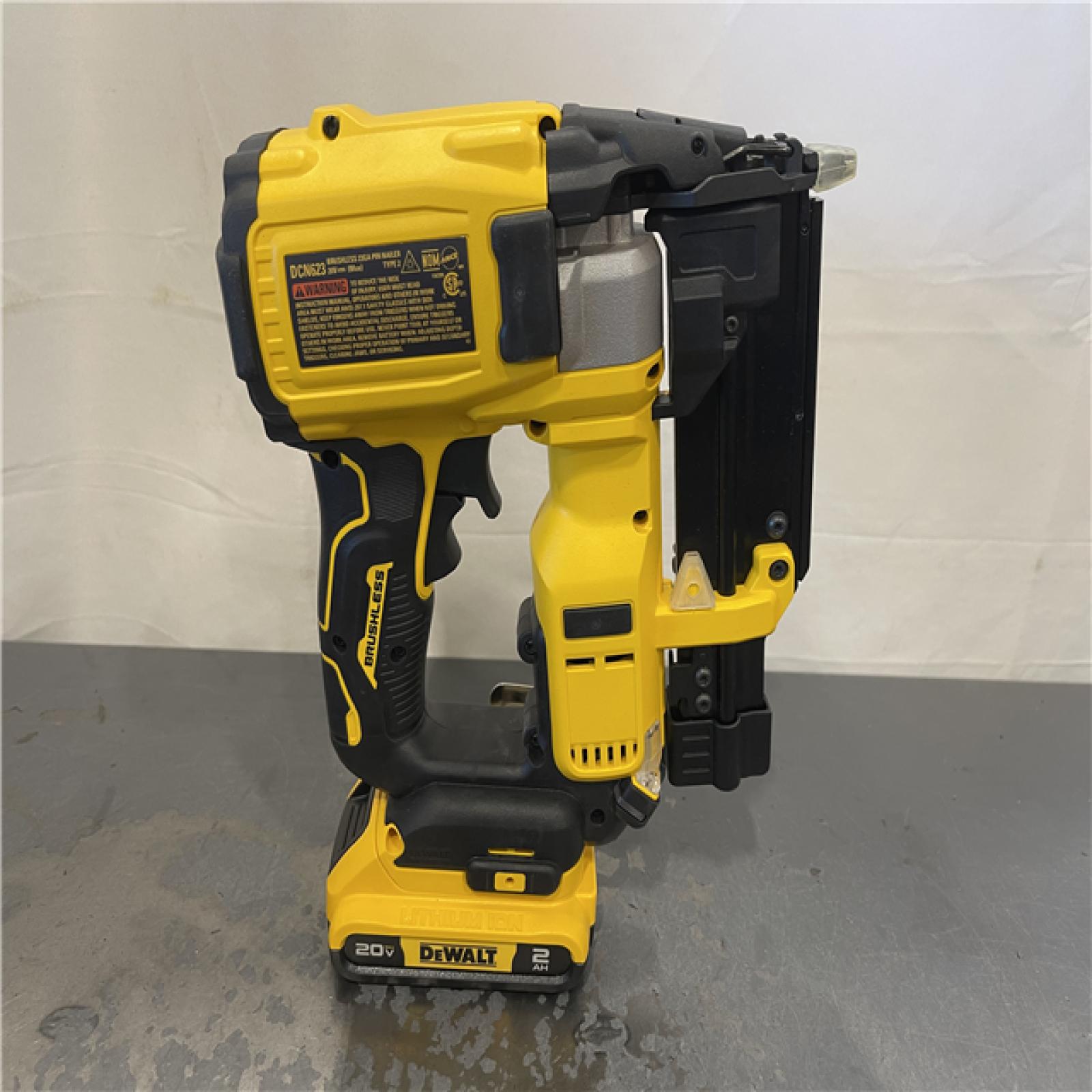 AS-IS - DeWalt ATOMIC 20V MAX Lithium Ion Cordless 23 Gauge Pin Nailer Kit