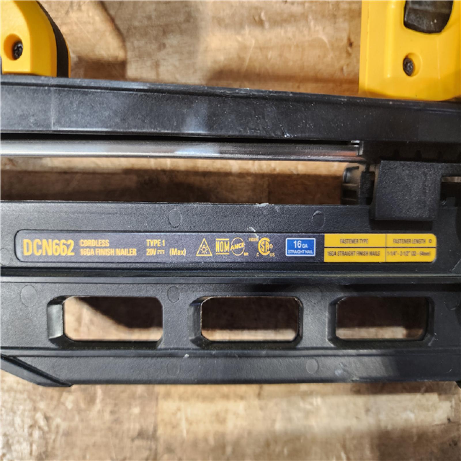 HOUSTON LOCATION - AS - IS DEWALT 20V MAX XR 16-Gauge Lithium-Ion Cordless Finish Nailer (Tool Only)