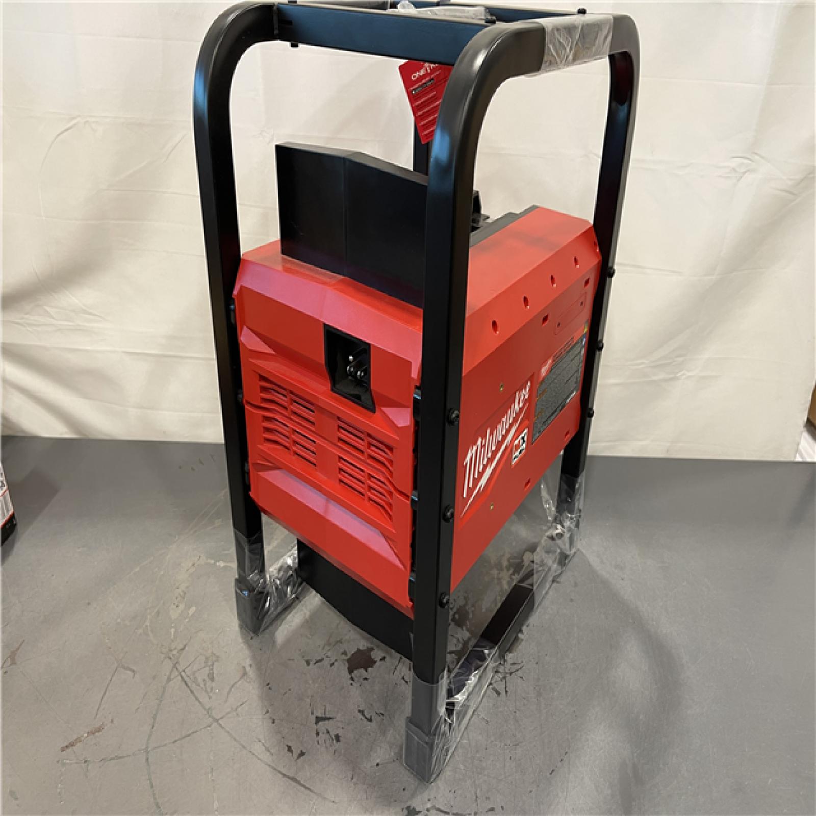 AS-IS - Milwaukee MX FUEL 3600-Watt/1800-Watt Lithium-Ion Battery Powered Push Start Portable Power Station Battery Generator