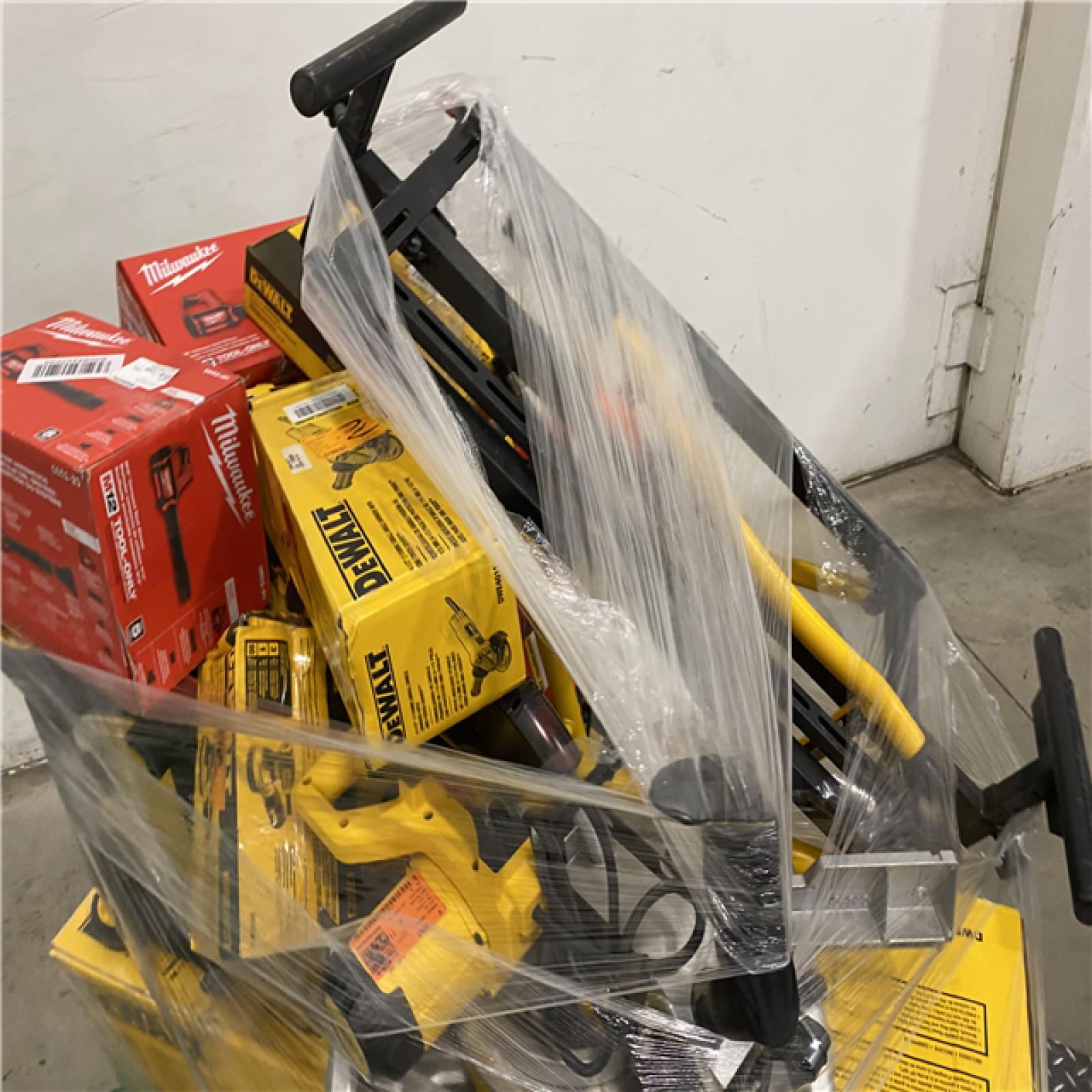 Dallas Location - As-Is Tool Pallet
