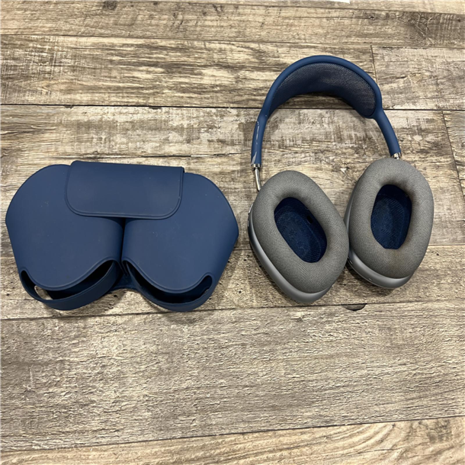 AS-IS Apple AirPods Max-Lightning-Sky Blue