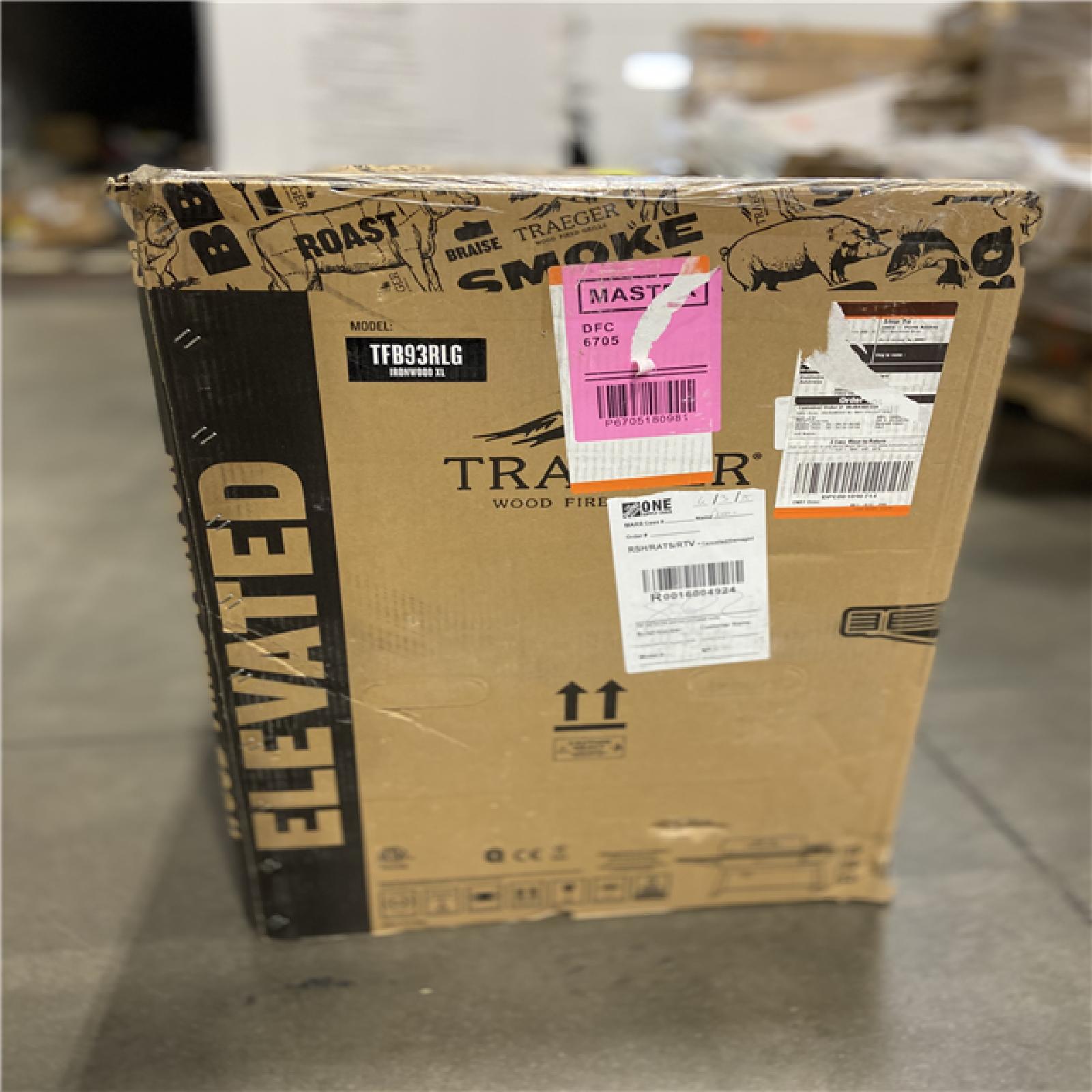 DALLAS LOCATION - Traeger Ironwood XL Wi-Fi Pellet Grill and Smoker in Black