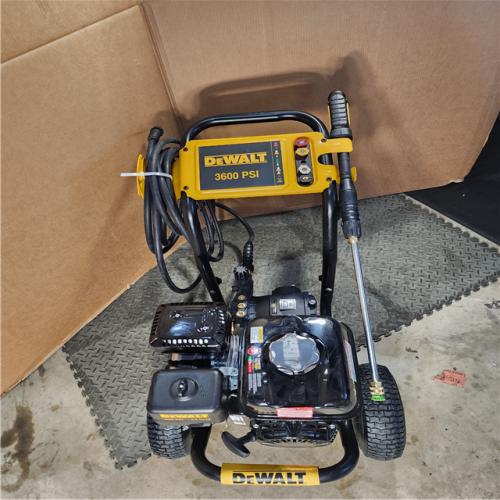 HOUSTON LOCATION - AS-IS DEWALT 3600 PSI 2.5 GPM Gas Cold Water Professional Pressure Washer with HONDA GX200 Engine
