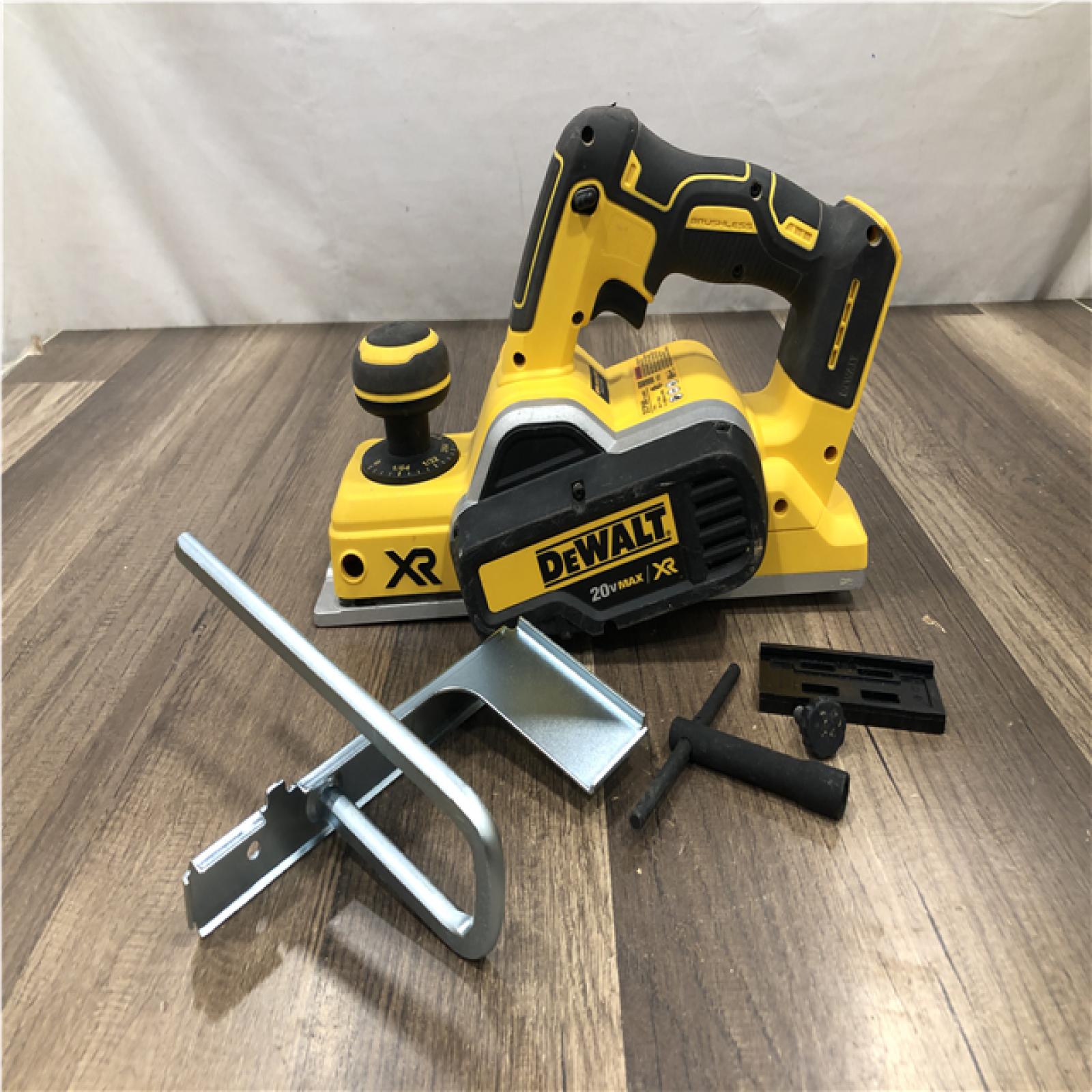 AS-IS DEWALT 20V MAX XR Cordless Brushless 3-1/4 in. Planer (Tool Only)