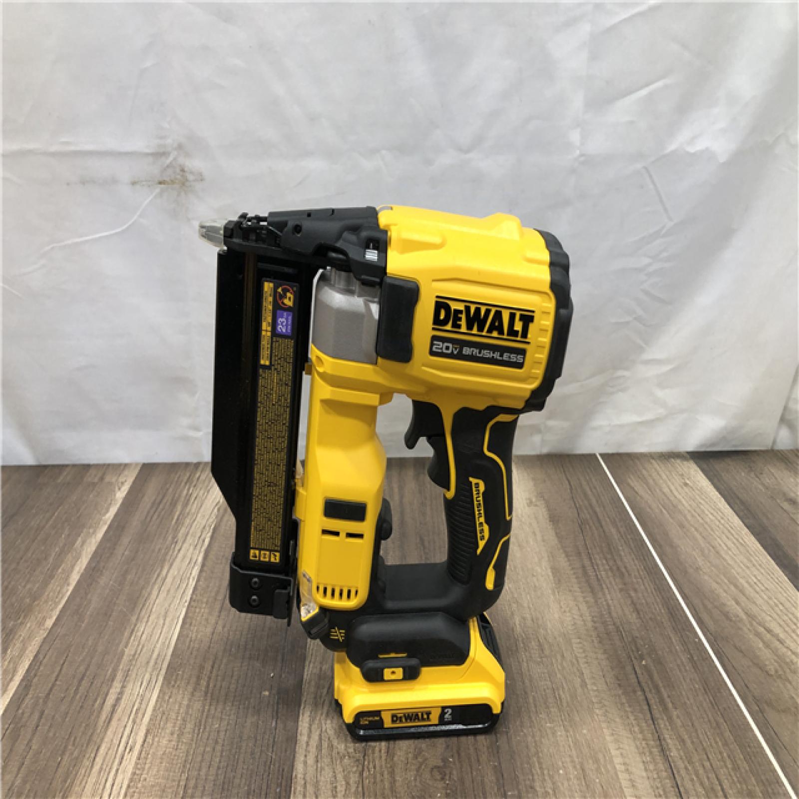 AS-IS DEWALT ATOMIC 20V MAX Lithium Ion Cordless 23 Gauge Pin Nailer Kit
