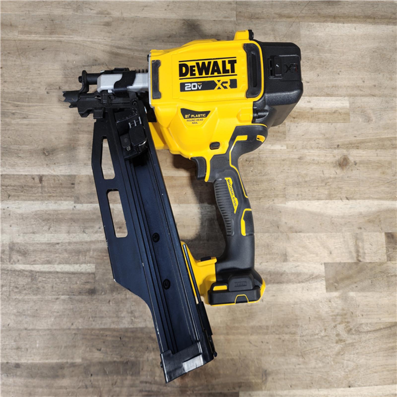 HOUSTON LOCATION - AS-IS DEWALT 20-Volt 21° Cordless Framing Nailer (Tool-Only)