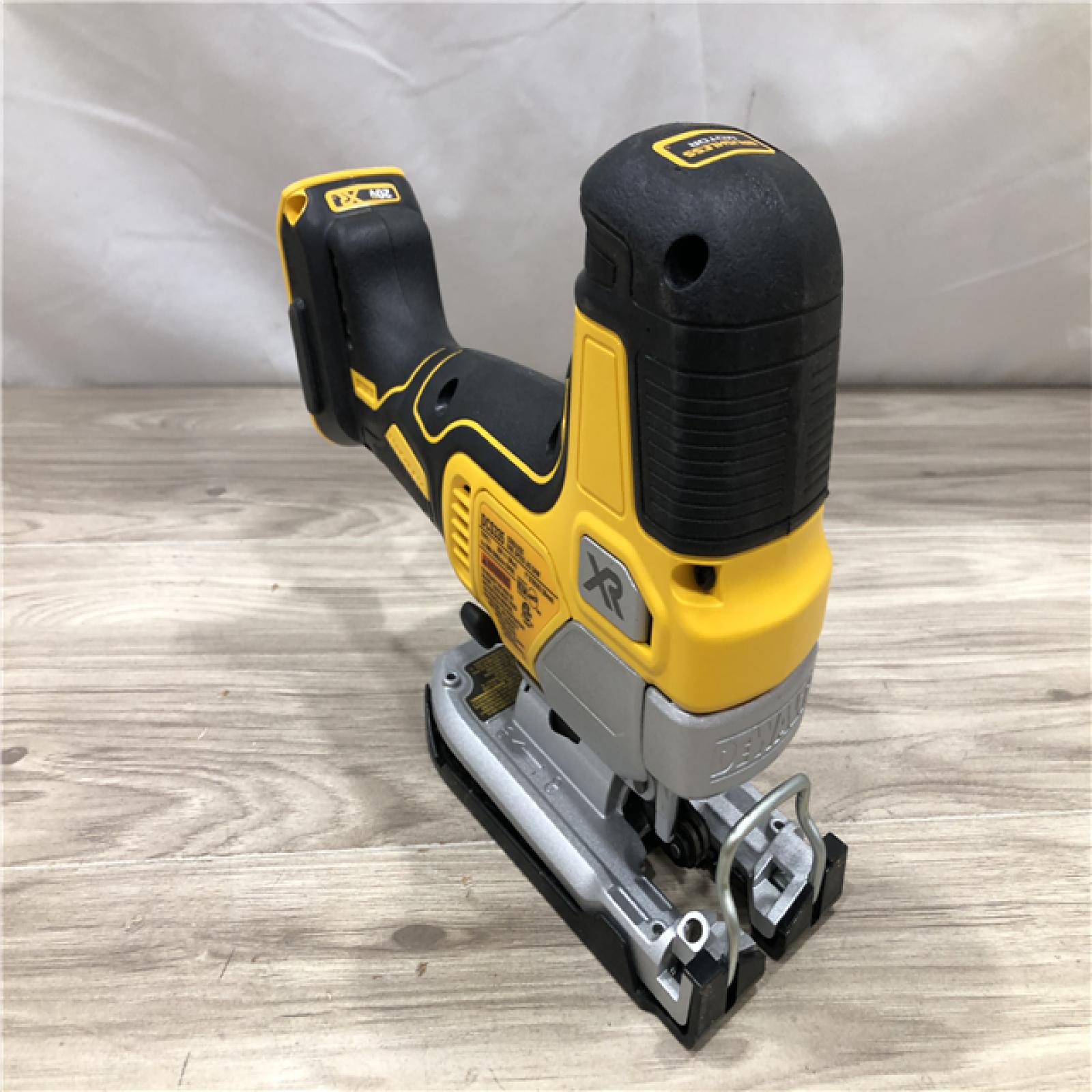 AS-IS DEWALT 20V MAX XR Cordless Barrel Grip Jigsaw (Tool Only)