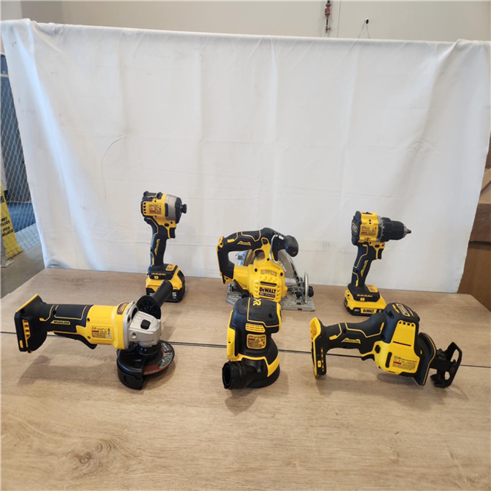 AS-IS- DEWALT 20V Lithium-Ion Cordless 6-Tool Combo Kit with 5.0 Ah and 2.0 Ah Batteries  Charger and Tough System 2.0 Rolling Toolbox