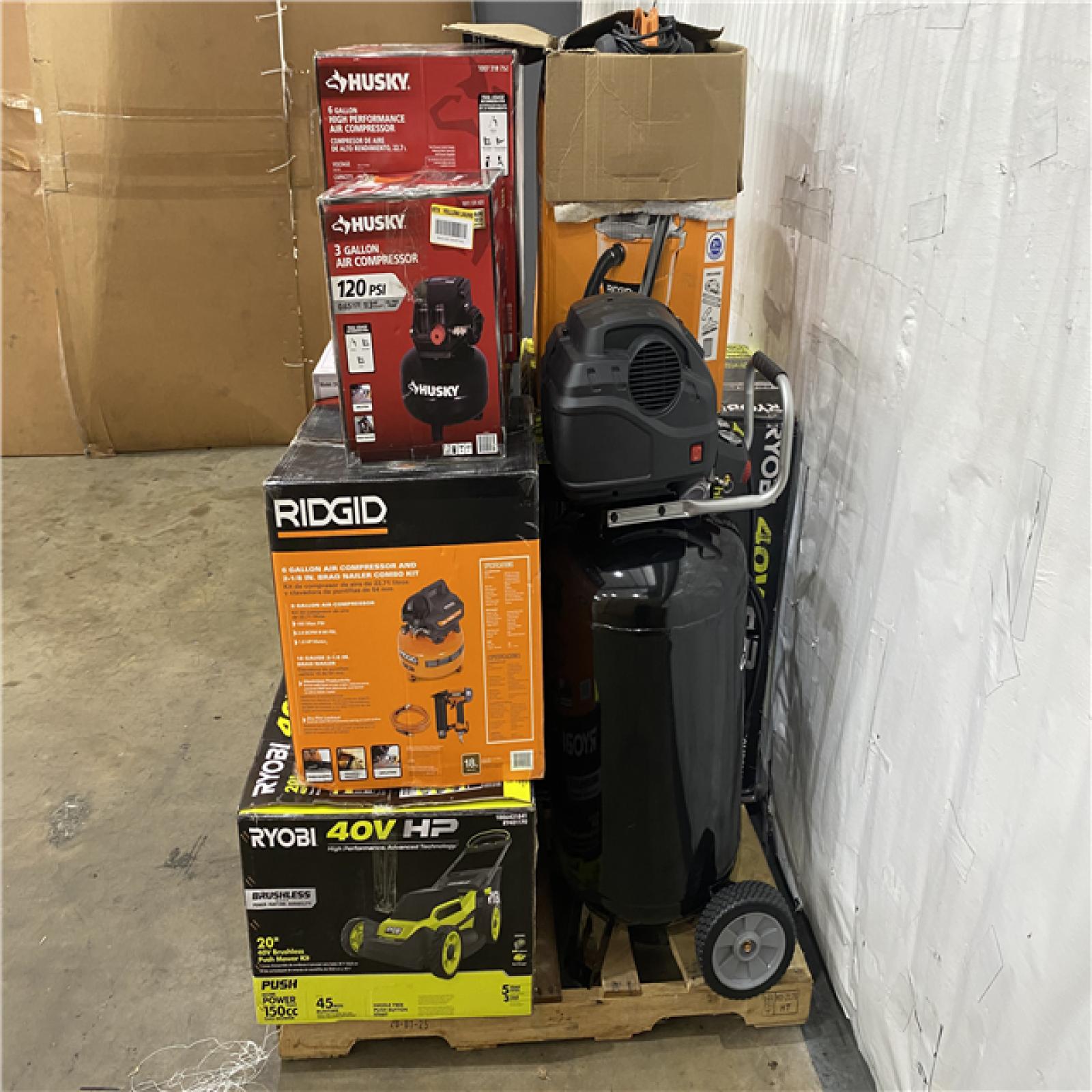 Houston Location - AS-IS Outdoor Pallet