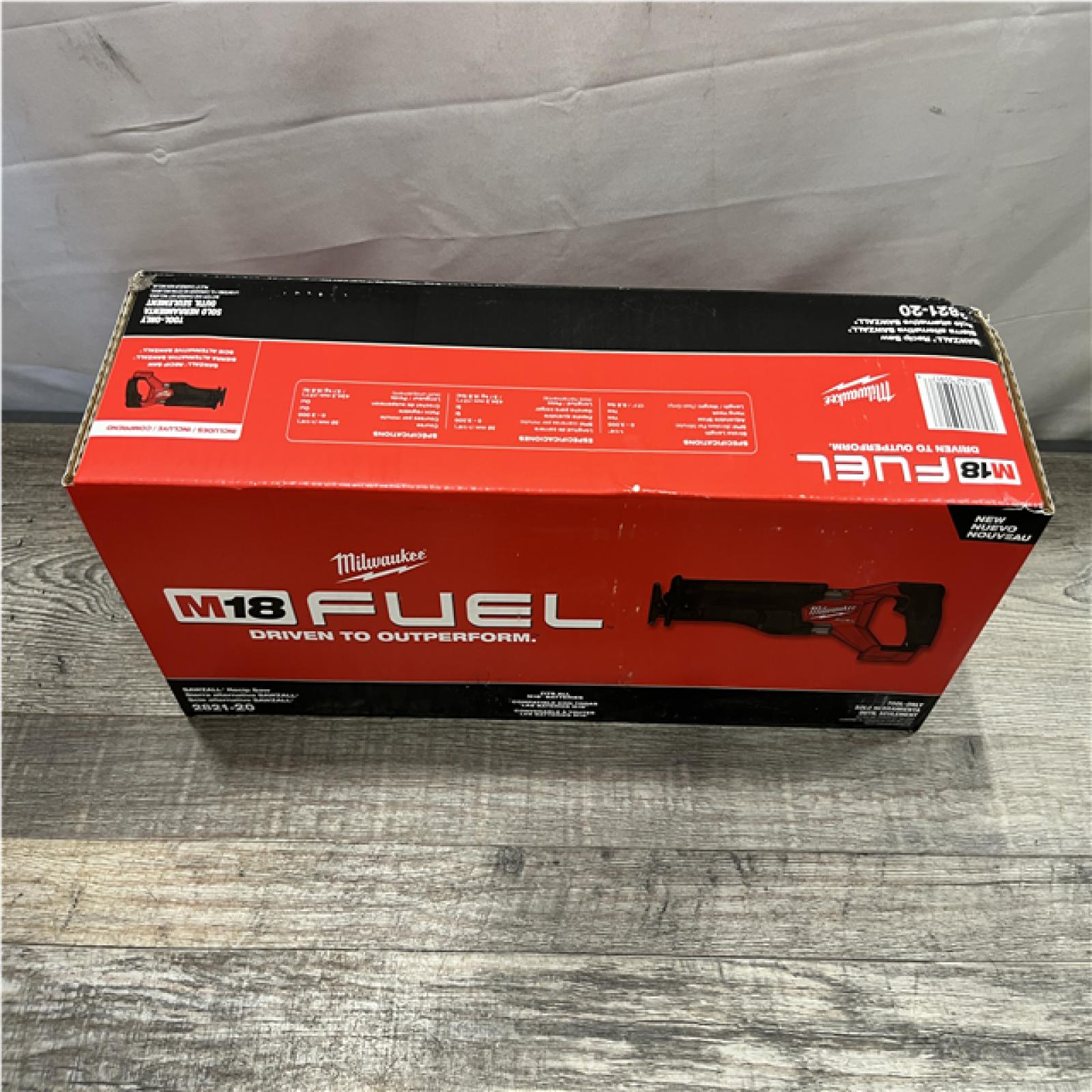 NEW - Milwaukee FUEL GEN-2 18V Lithium-Ion Brushless Cordless SAWZALL Reciprocating Saw (Tool-Only)