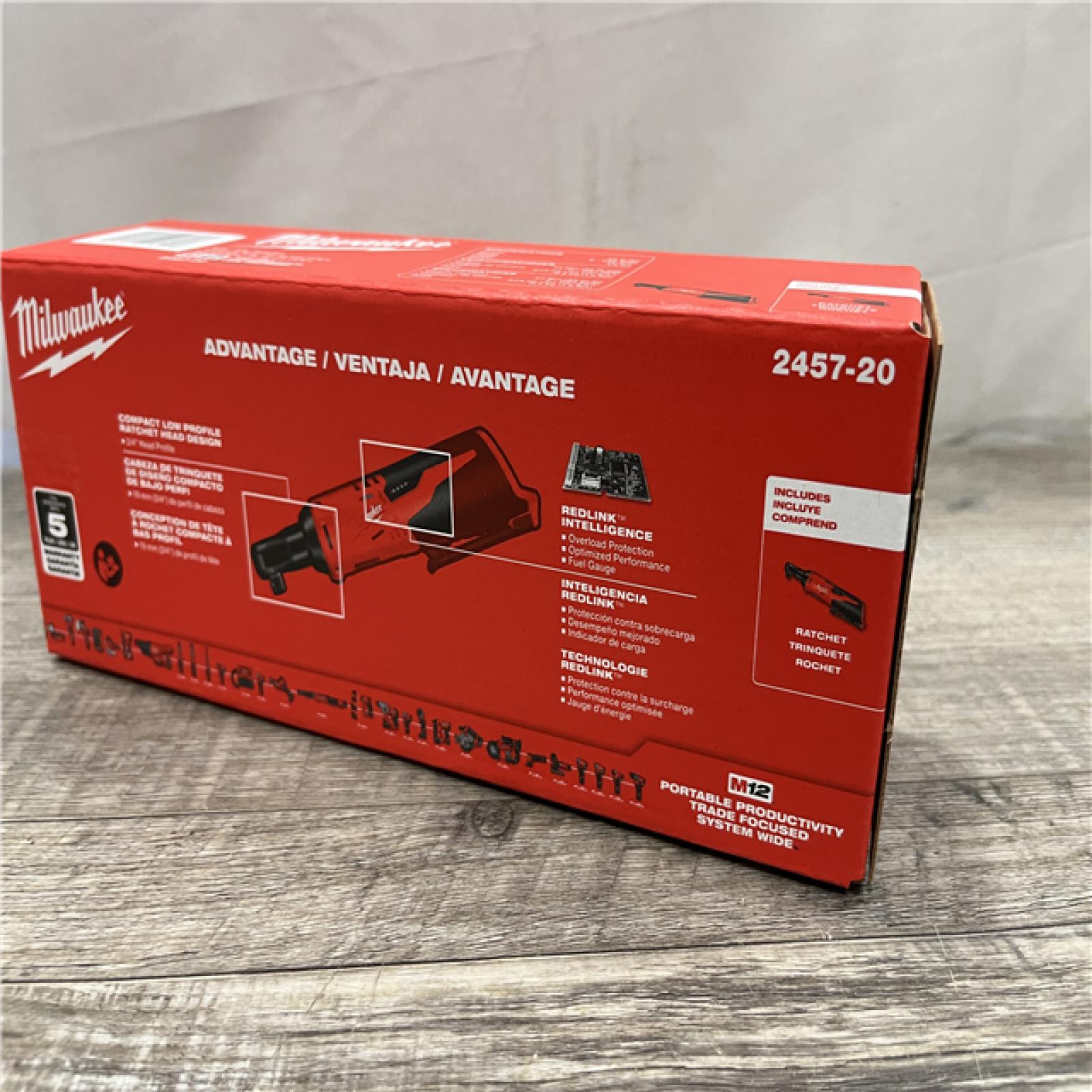 NEW - Milwaukee 12V Lithium-Ion Cordless 3/8 in. Ratchet (Tool-Only)