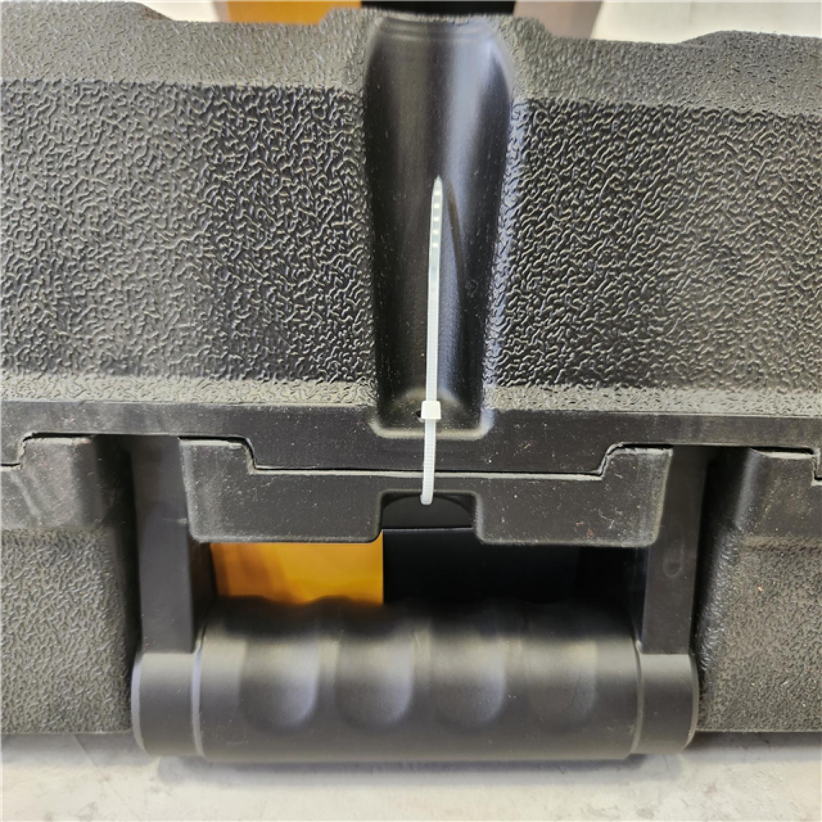 Phoenix NEW DEWALT 20V 3-Beam 360-Degree 3-Plane Laser Level (Tool Only) (SEALED)