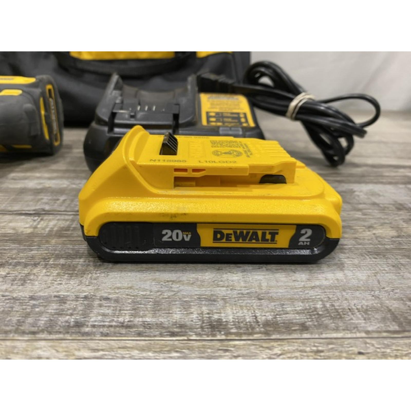 AS-IS DEWALT Atomic 20V Max Lithium-Ion Brushless Cordless Compact 1/4 in. Impact Driver Kit