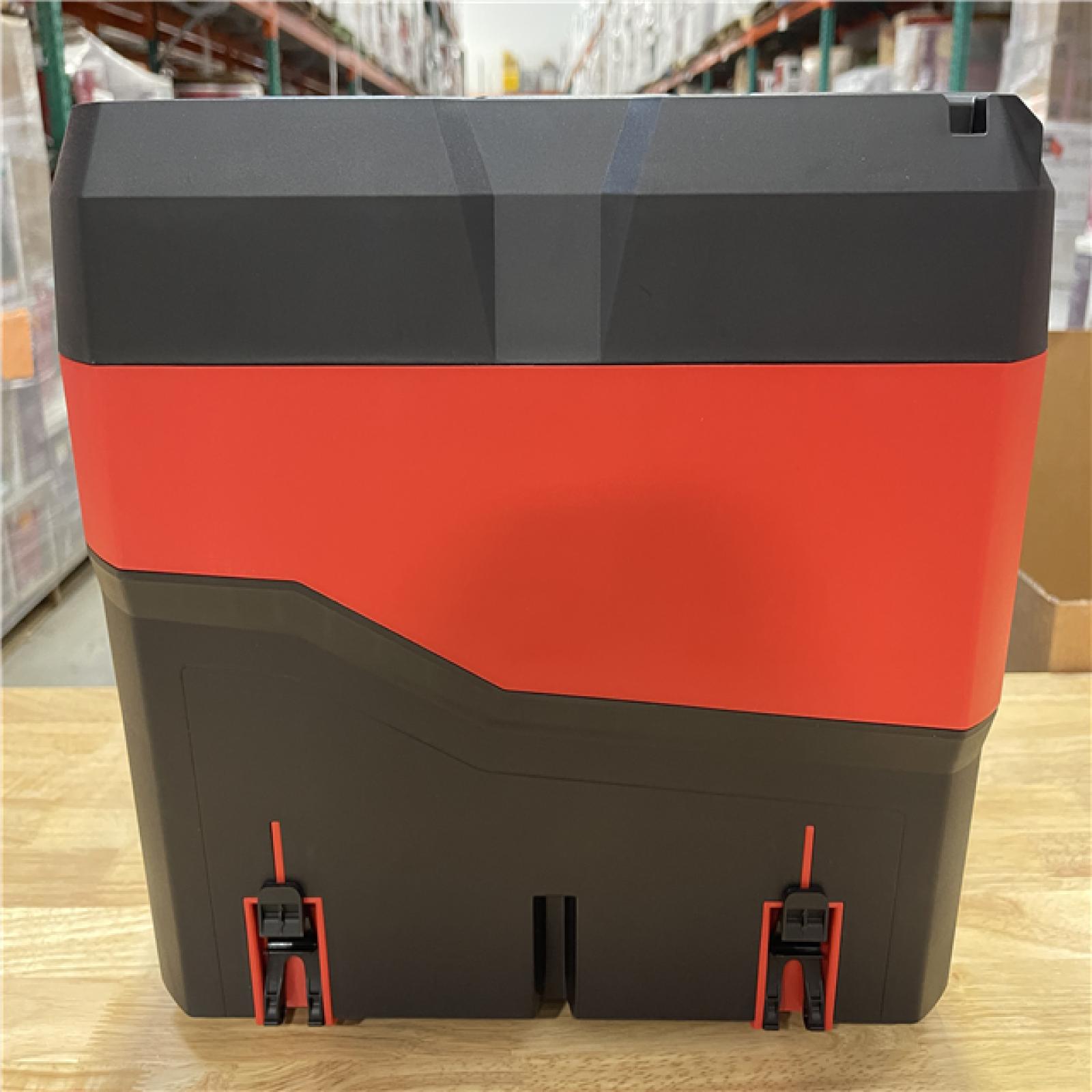 AS-IS - Milwaukee Packout Compact Debris Separator Wet/Dry Vac Attachment 2.5 Gal 1 Pc