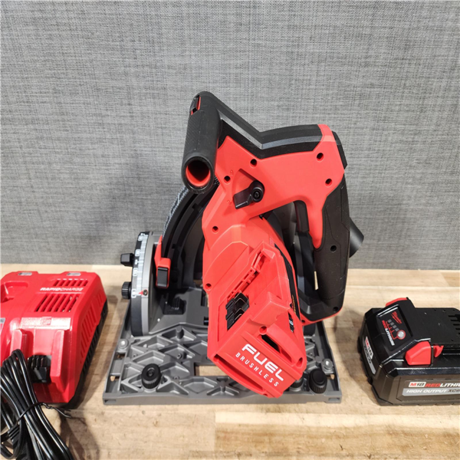 HOUSTON LOCATION - AS - IS Milwaukee M18 FUEL Brushless Cordless SAWZALL Reciprocating Saw Kit