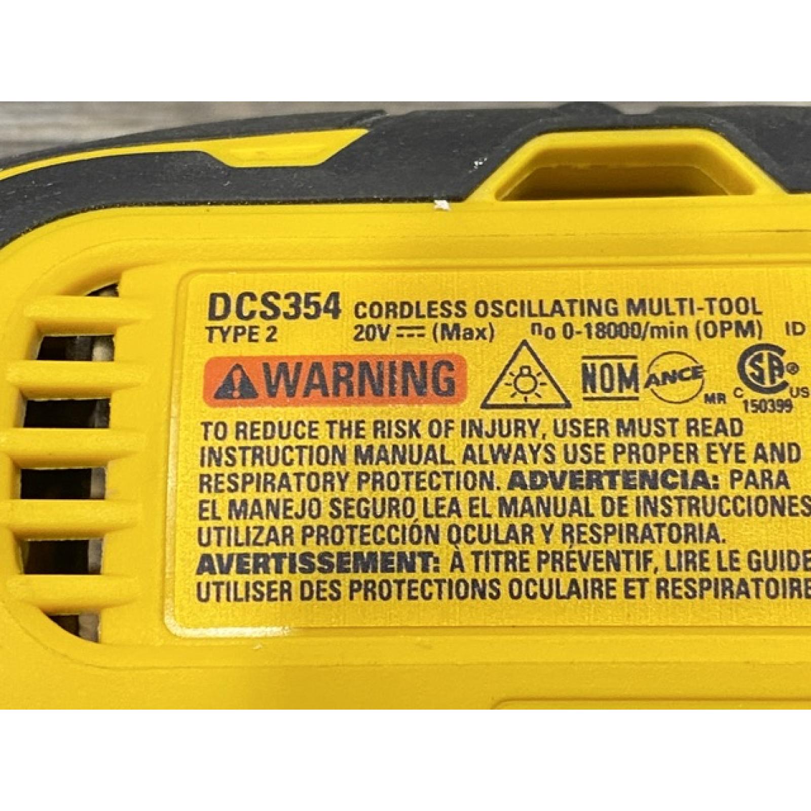 AS-IS DEWALT ATOMIC 20V MAX Cordless Brushless Oscillating Multi Tool Kit