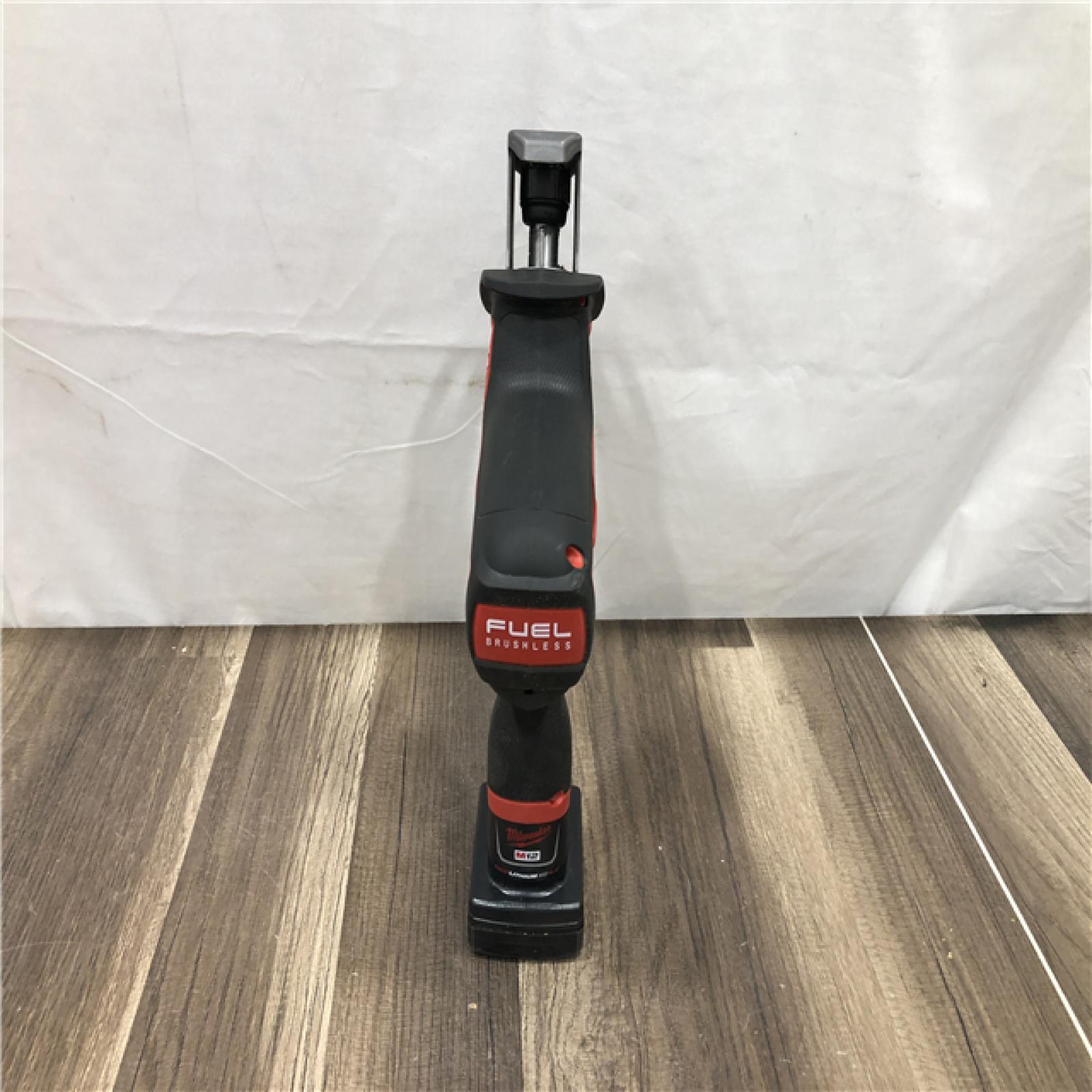 AS-IS Milwaukee FUEL 12V Lithium-Ion Brushless Cordless HACKZALL Reciprocating Saw Kit
