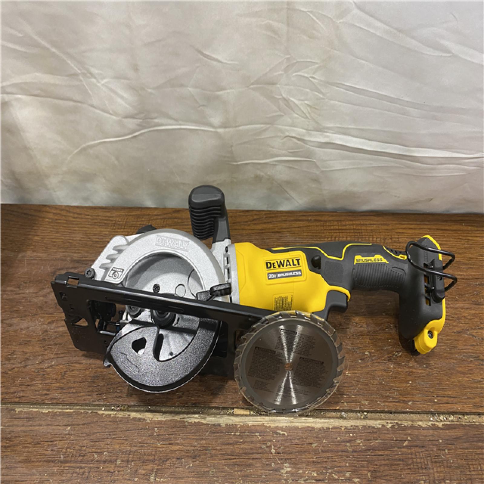 AS-IS DEWALT ATOMIC 20V MAX Cordless Brushless 4-1/2 in. Circular Saw (Tool Only)