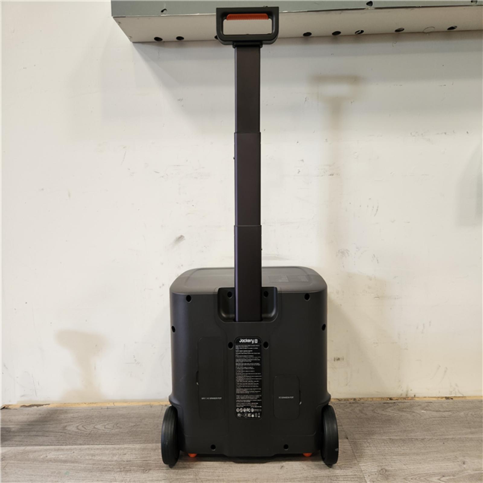 Phoenix Location LIKE NEW Jackery Solar Generator Explorer 2000 Plus 2042.8Wh/ 3000W Model No. Je-2000C