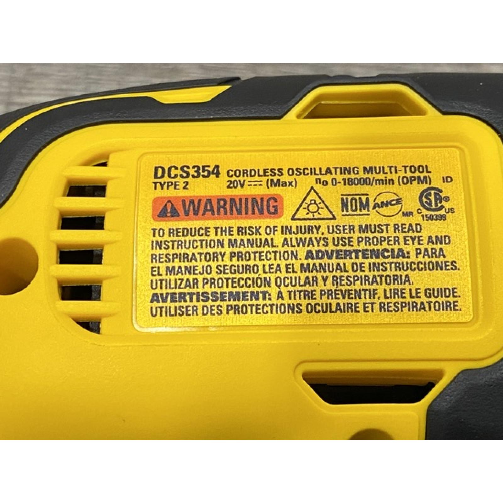 AS-IS DEWALT ATOMIC 20V MAX Cordless Brushless Oscillating Multi Tool Kit